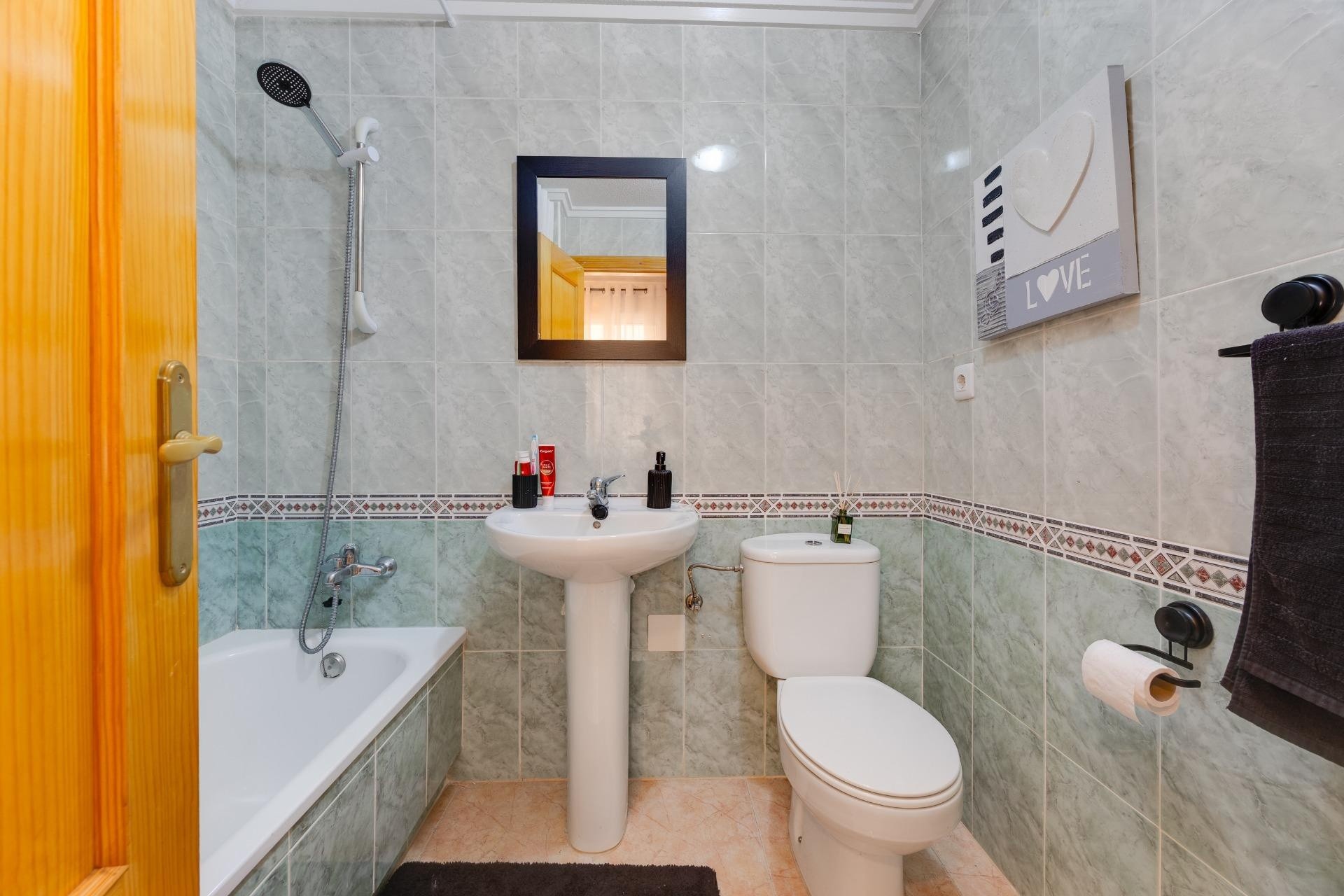 Herverkoop - Appartement / Flat -
Torrevieja