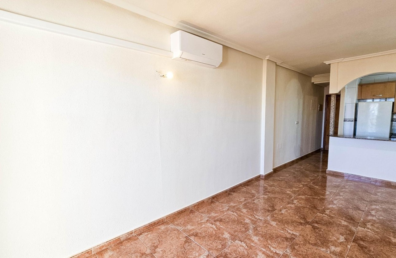 Herverkoop - Appartement / Flat -
Torrevieja