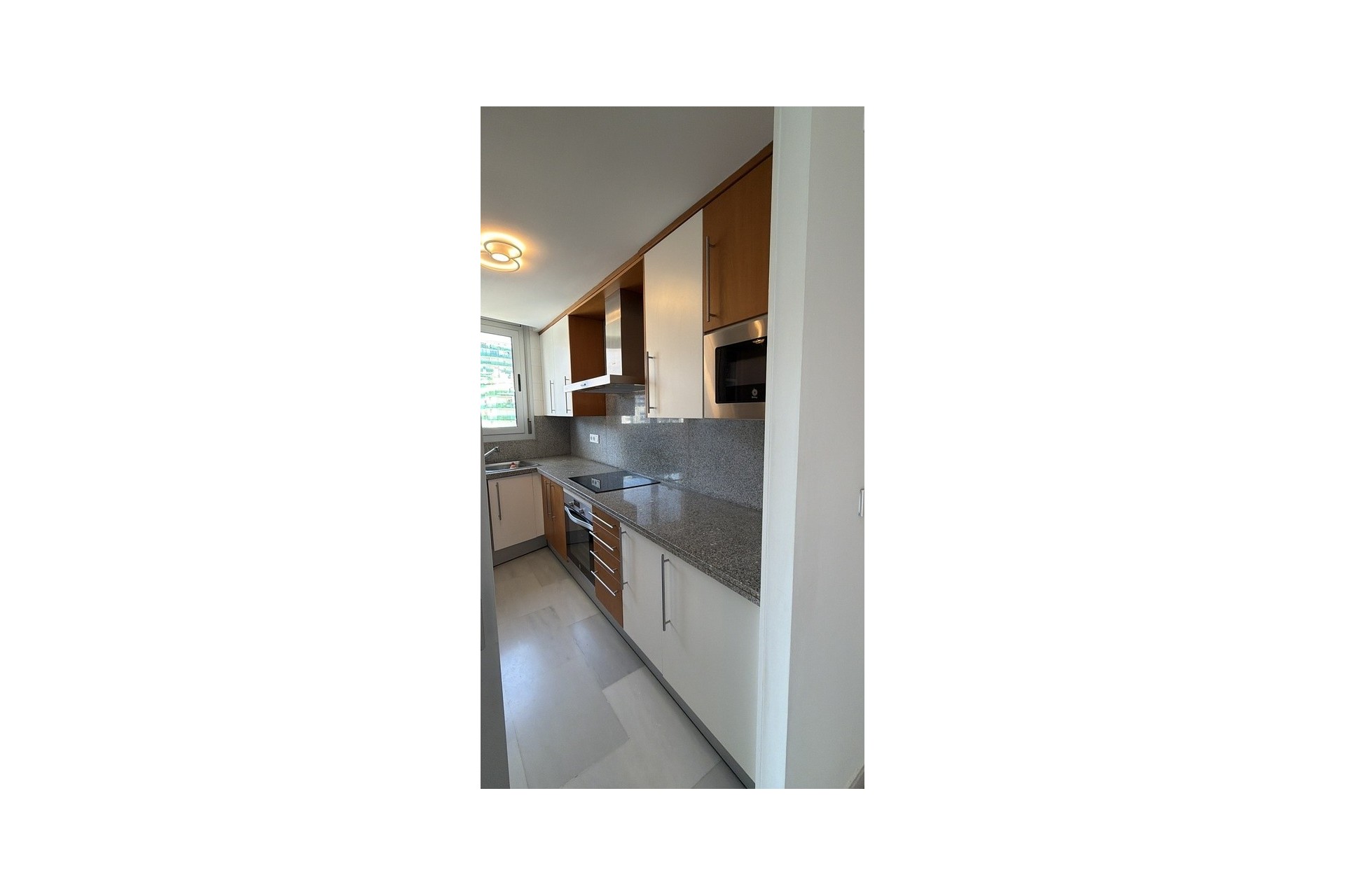 Herverkoop - Appartement / Flat -
Villajoyosa - Finestrat