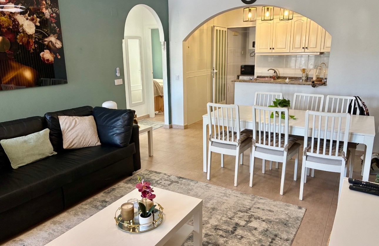 Herverkoop - Appartement / Flat -
Villamartín - La Andaluza