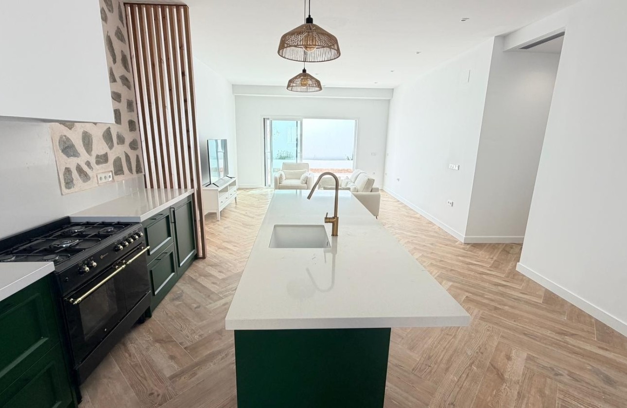Herverkoop -  -
Catral