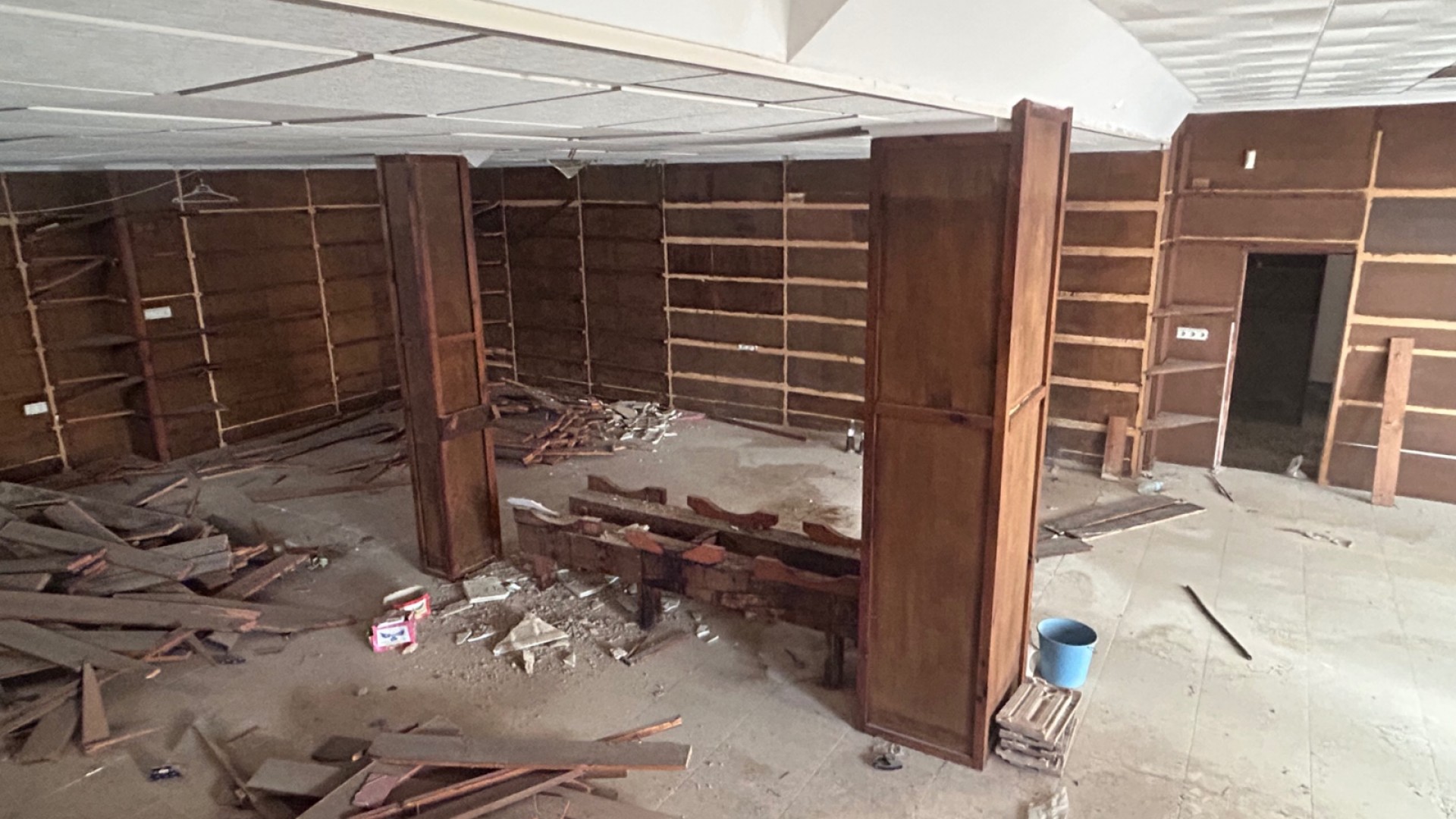 Herverkoop - Commercieel (6) -
Jacarilla