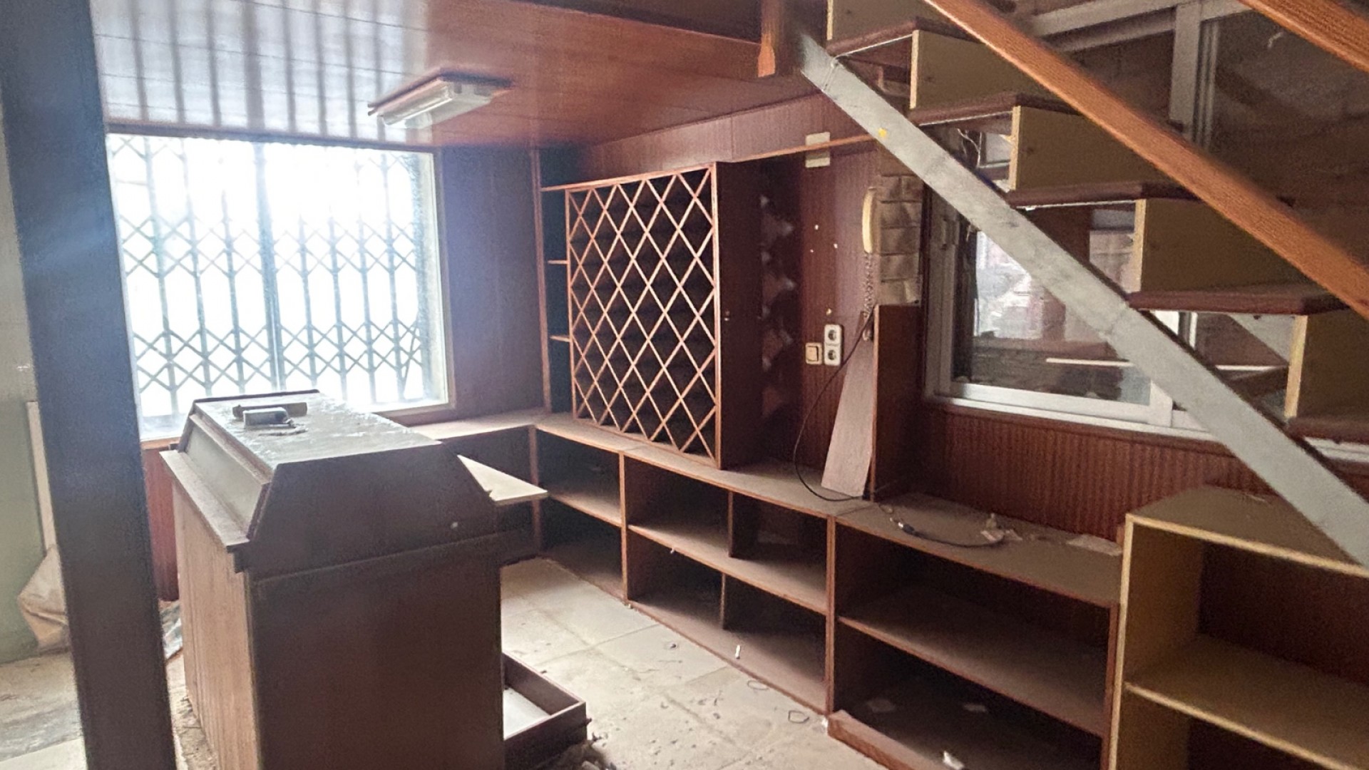 Herverkoop - Commercieel (6) -
Jacarilla