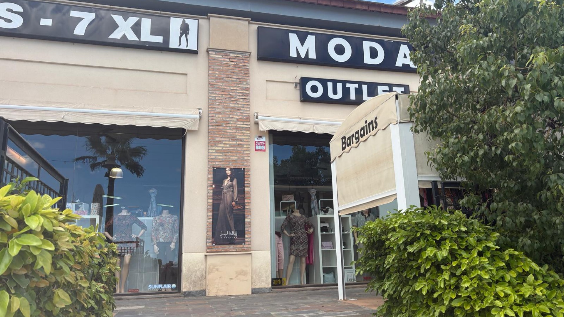 Herverkoop - Commercieel -
Algorfa - La Finca Golf