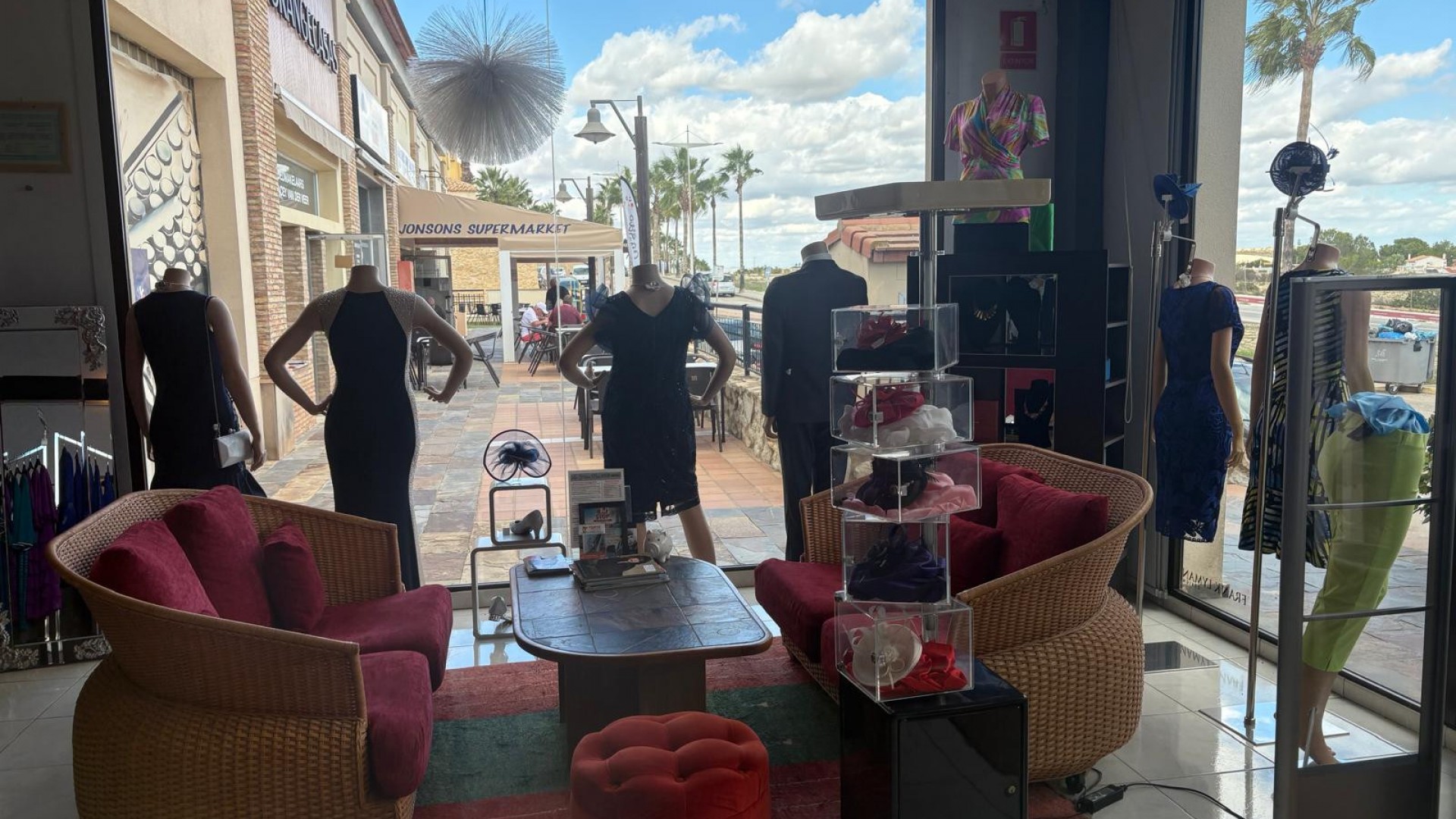 Herverkoop - Commercieel -
Algorfa - La Finca Golf