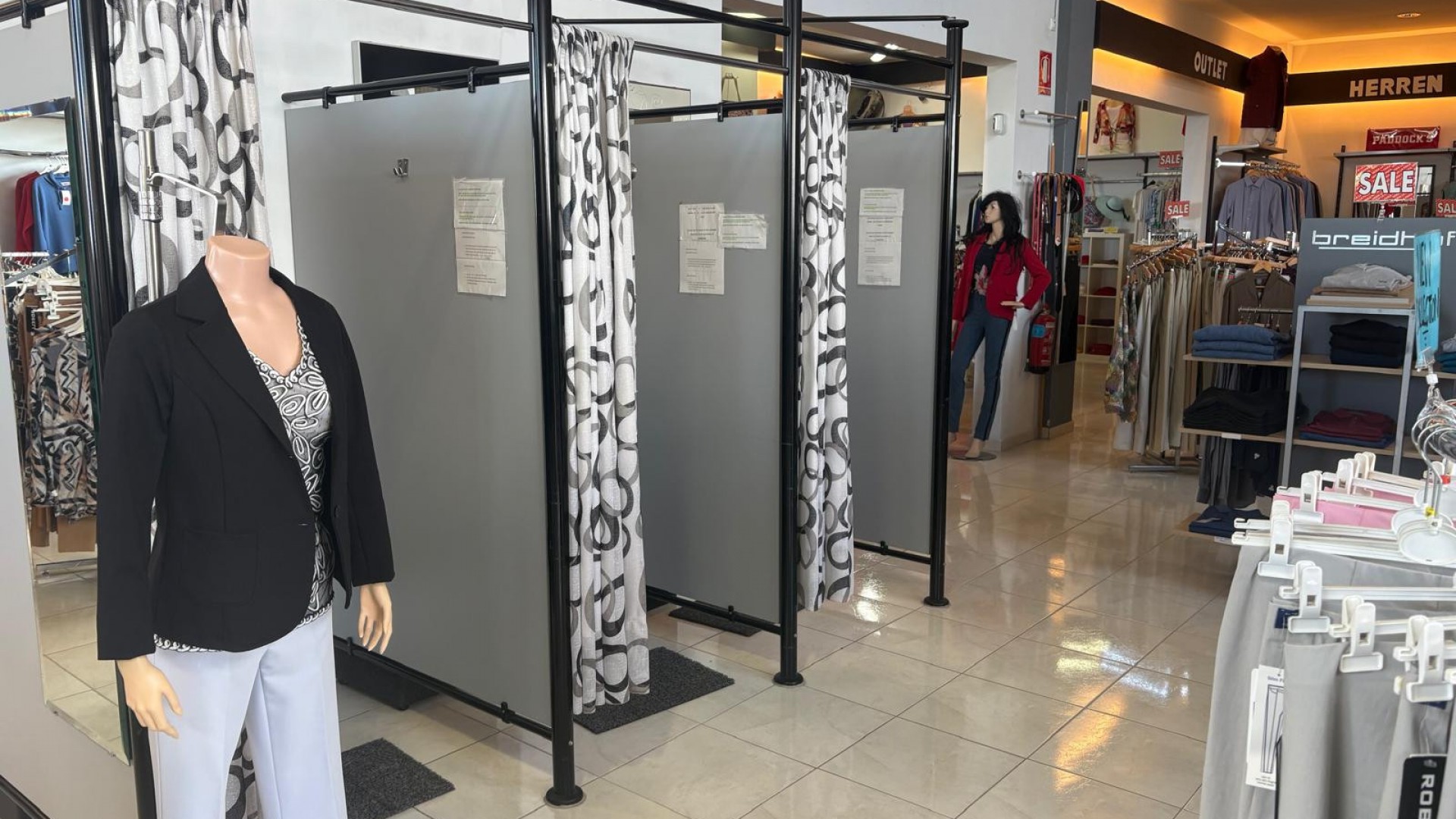 Herverkoop - Commercieel -
Algorfa - La Finca Golf