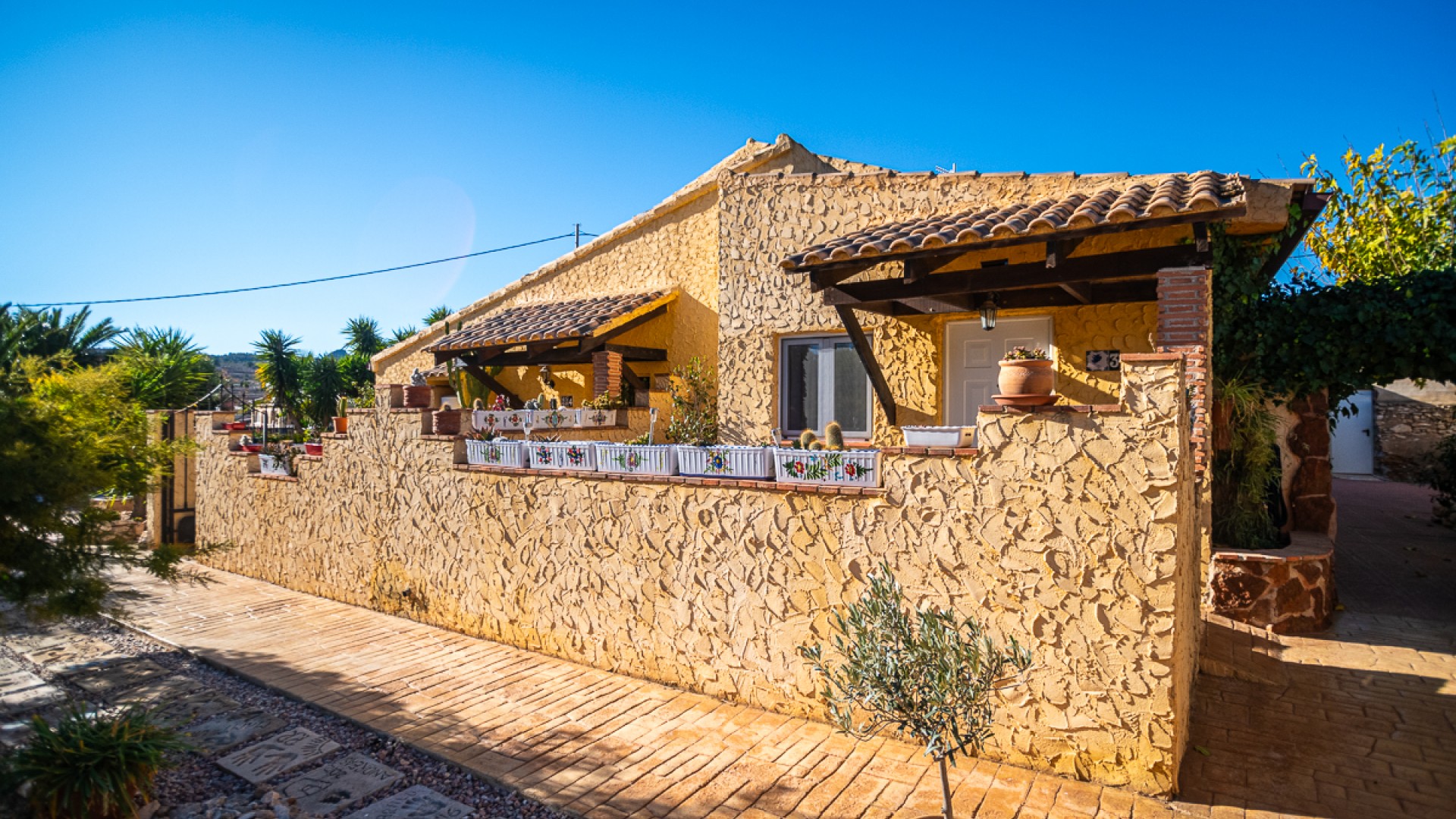 Herverkoop - Commercieel -
Hondón de las Nieves - Hondón De Las Nieves