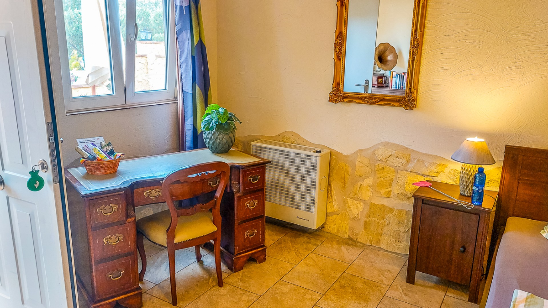 Herverkoop - Commercieel -
Hondón de las Nieves - Hondón De Las Nieves