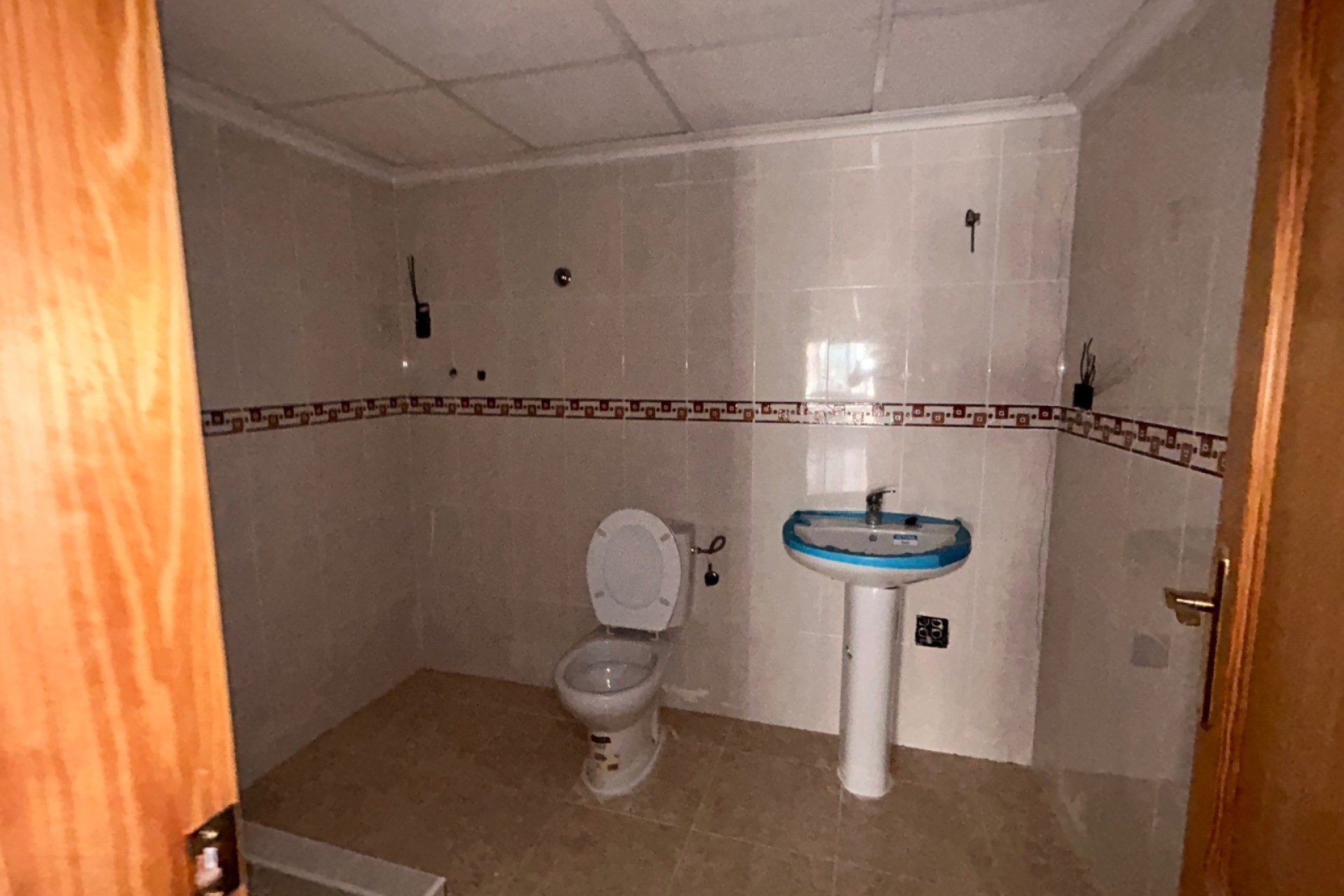 Herverkoop - Commercieel -
Jacarilla