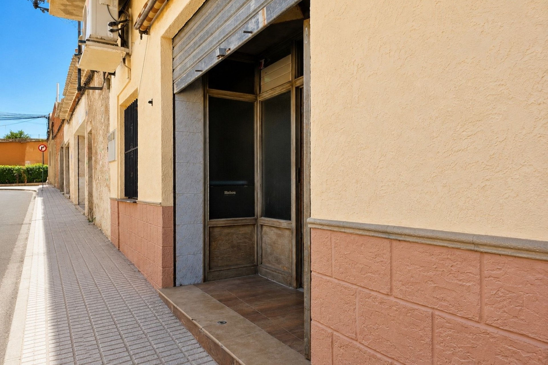 Herverkoop - Commercieel -
Pinoso