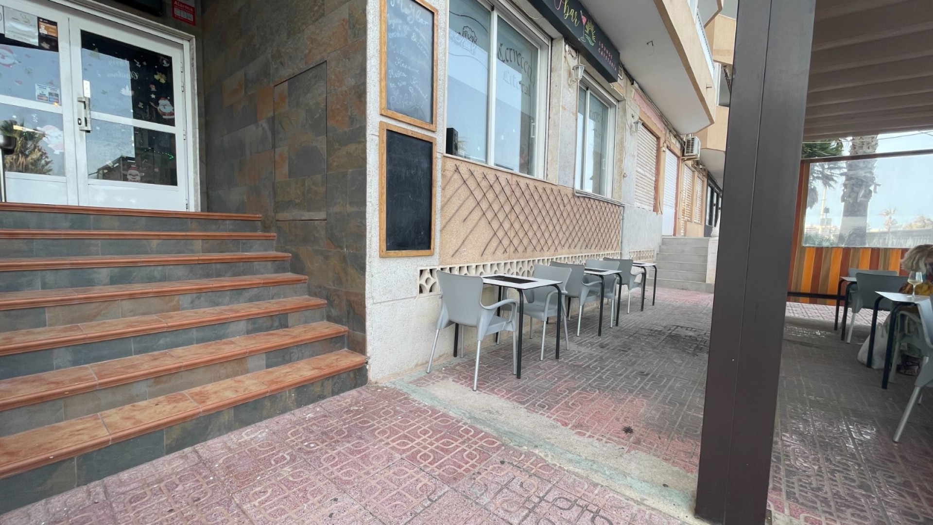 Herverkoop - Commercieel -
Torrevieia - Comunidad Valenciana