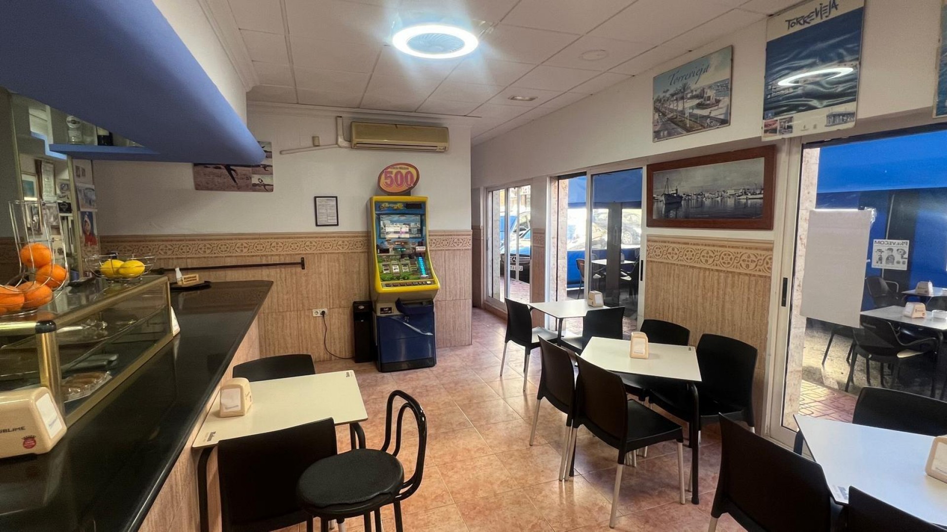 Herverkoop - Commercieel -
Torrevieja - Estacion de autobuses