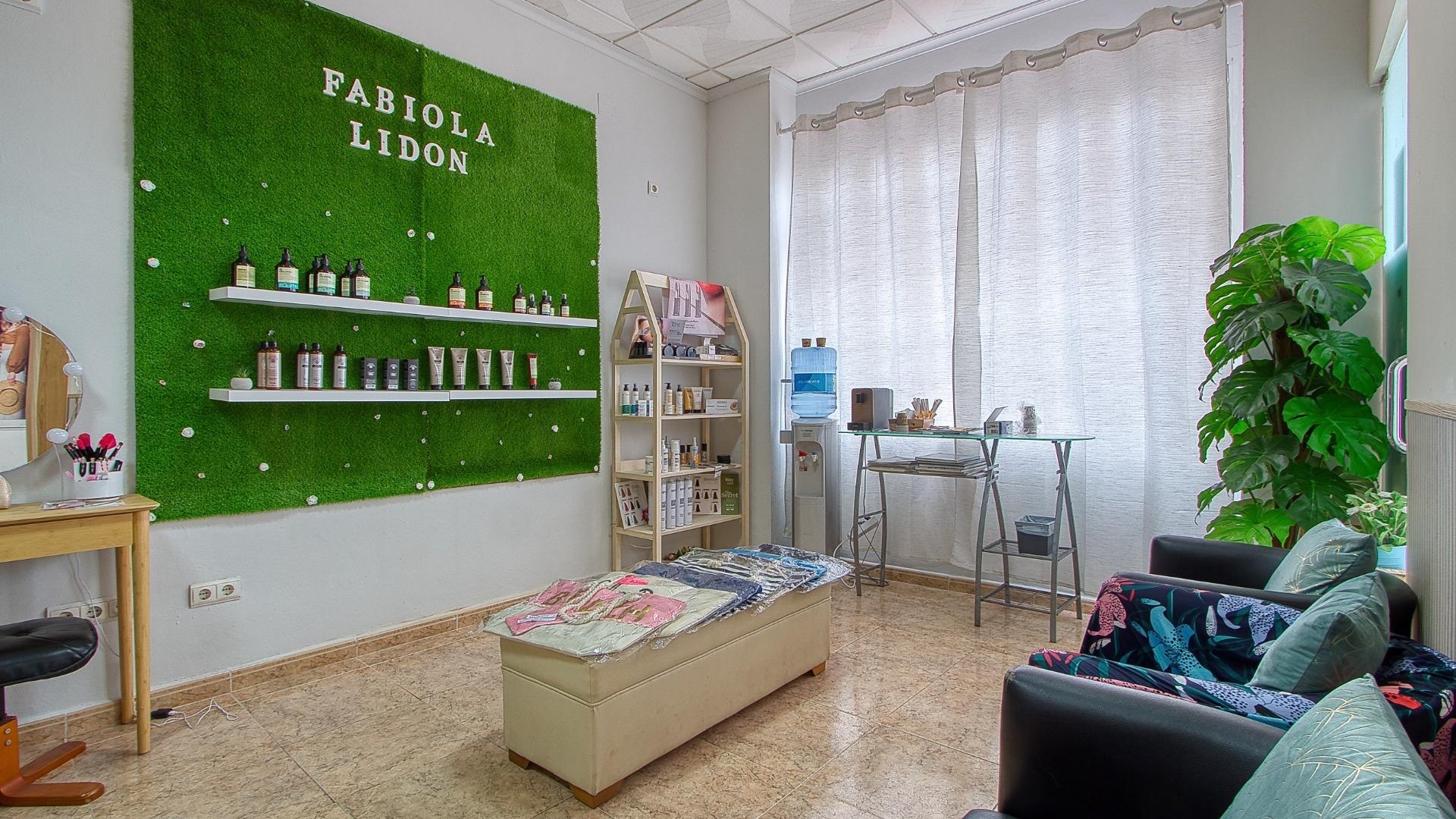 Herverkoop - Commercieel -
Torrevieja - La Mata