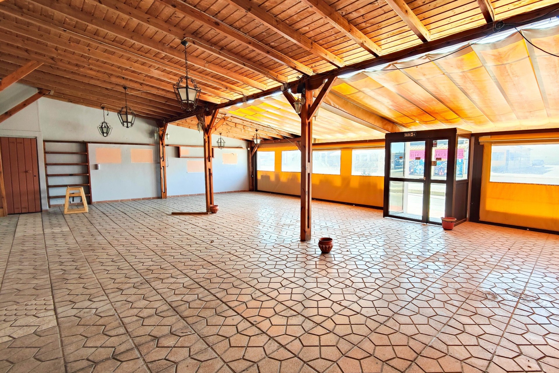 Herverkoop - Commercieel -
Torrevieja - La Siesta - El Chaparral - San Luis