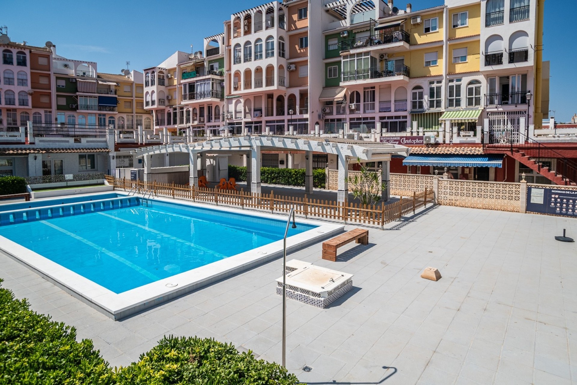 Herverkoop - Commercieel -
Torrevieja - La Veleta
