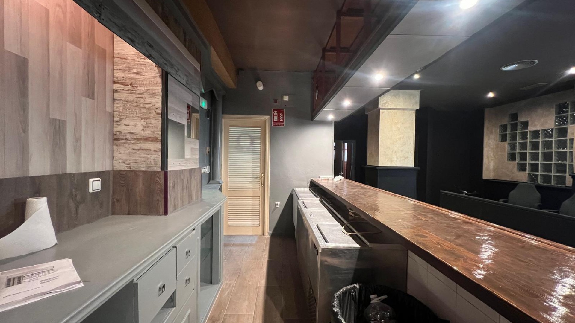 Herverkoop - Commercieel -
Torrevieja - Playa de los Naufragos