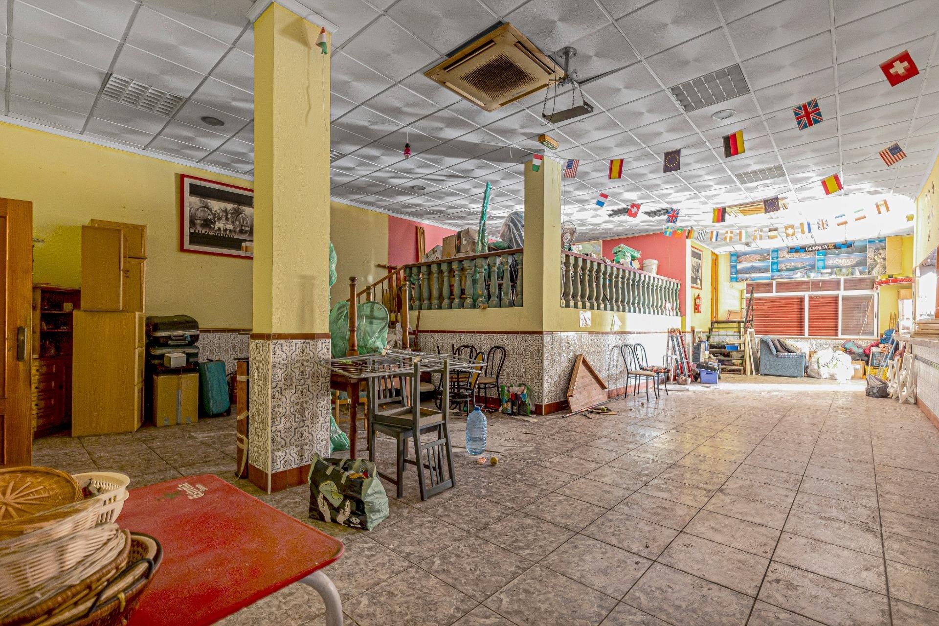 Herverkoop - Commercieel -
Torrevieja - Playa del Cura