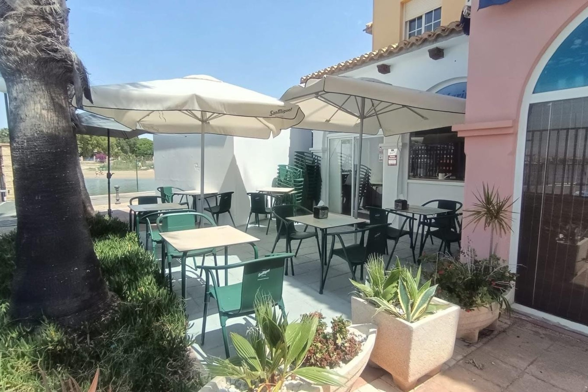 Herverkoop - Commercieel -
Torrevieja - Puerto