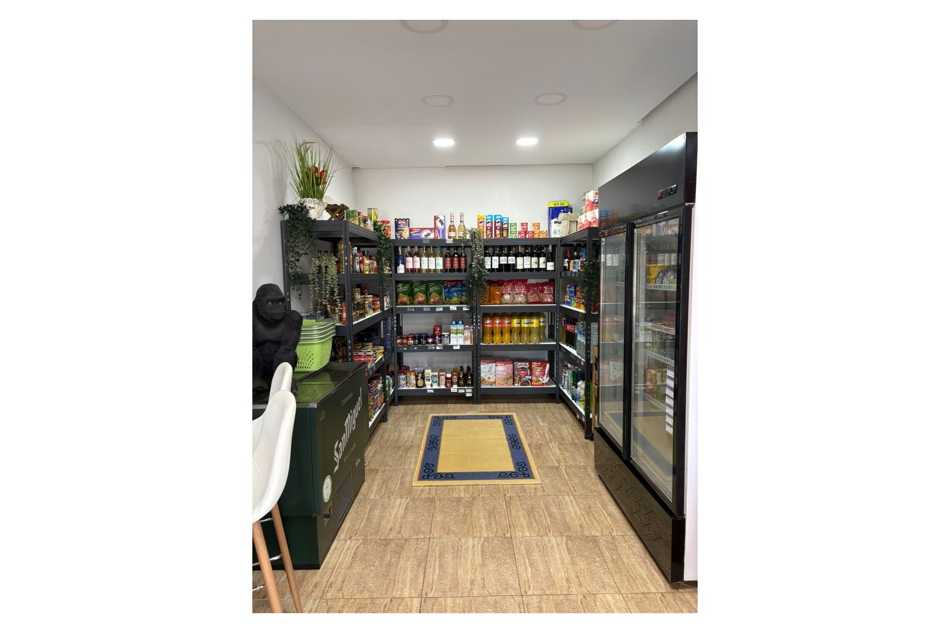 Herverkoop - Commercieel -
Torrevieja - Puerto