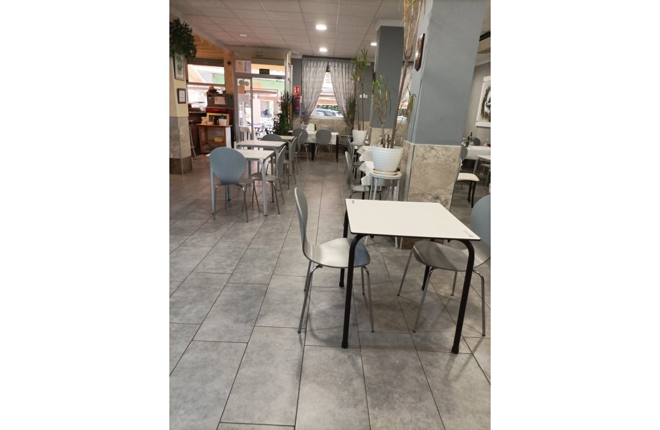 Herverkoop - Commercieel -
Torrevieja