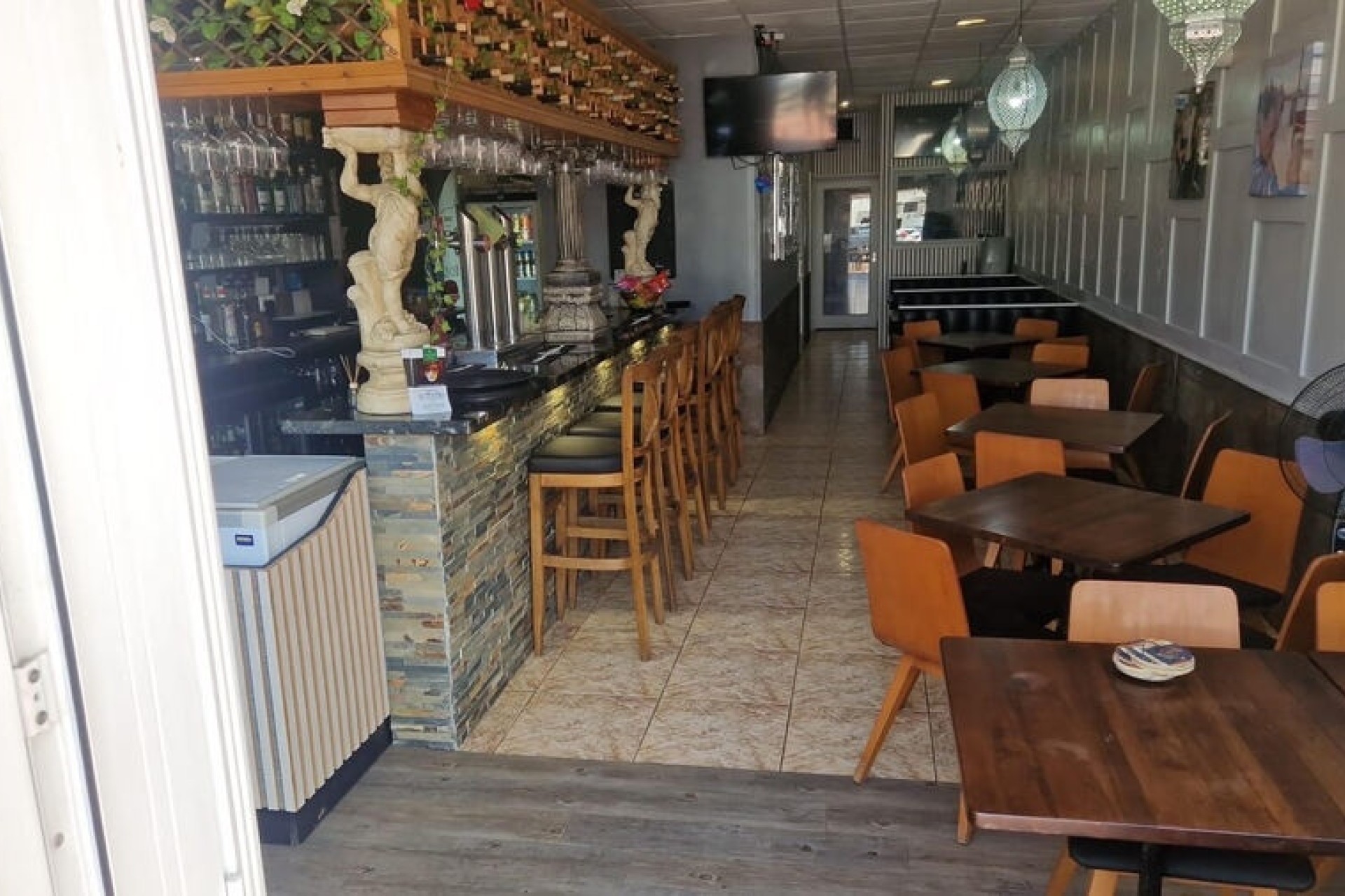 Herverkoop - Commercieel -
Torrevieja
