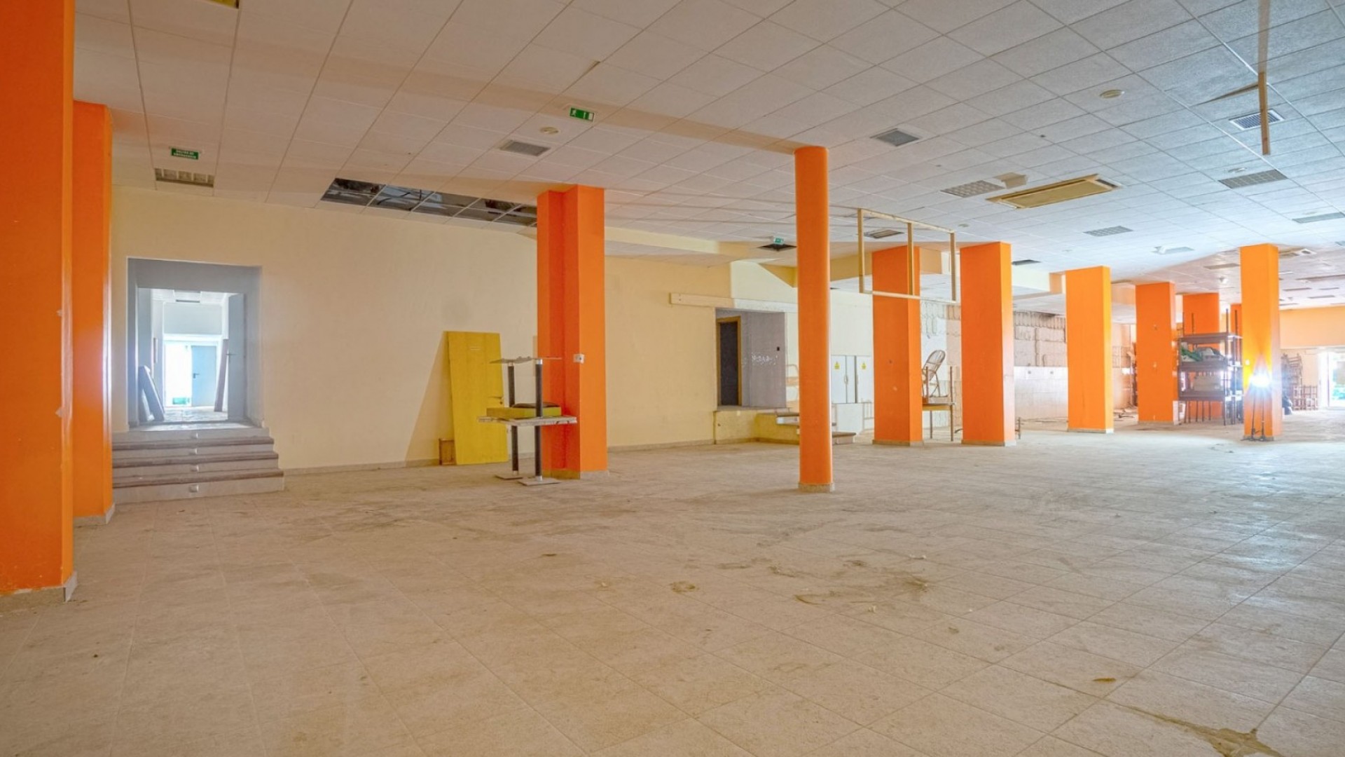 Herverkoop - Commercieel -
Torrevieja