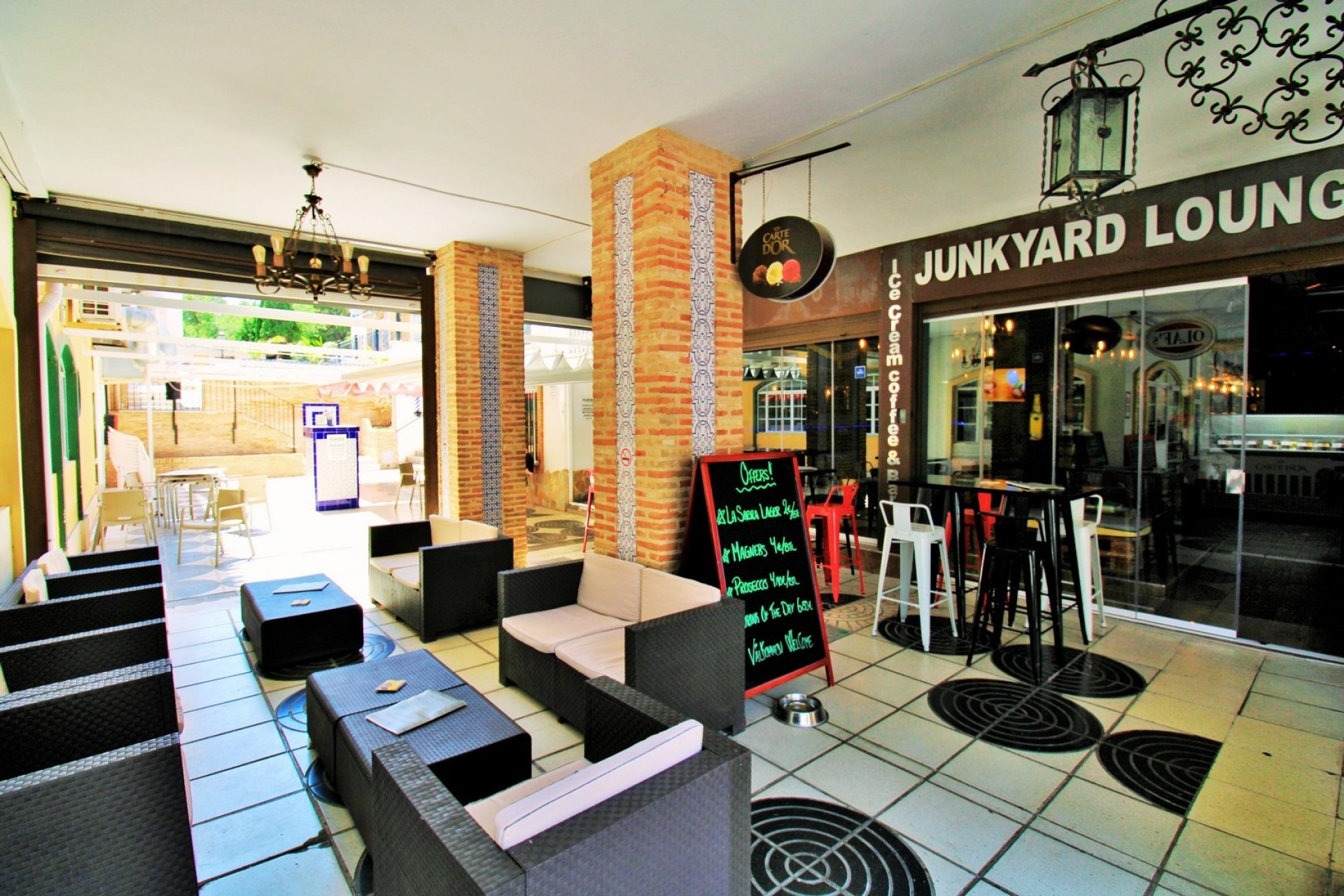 Herverkoop - Commercieel -
Villamartín