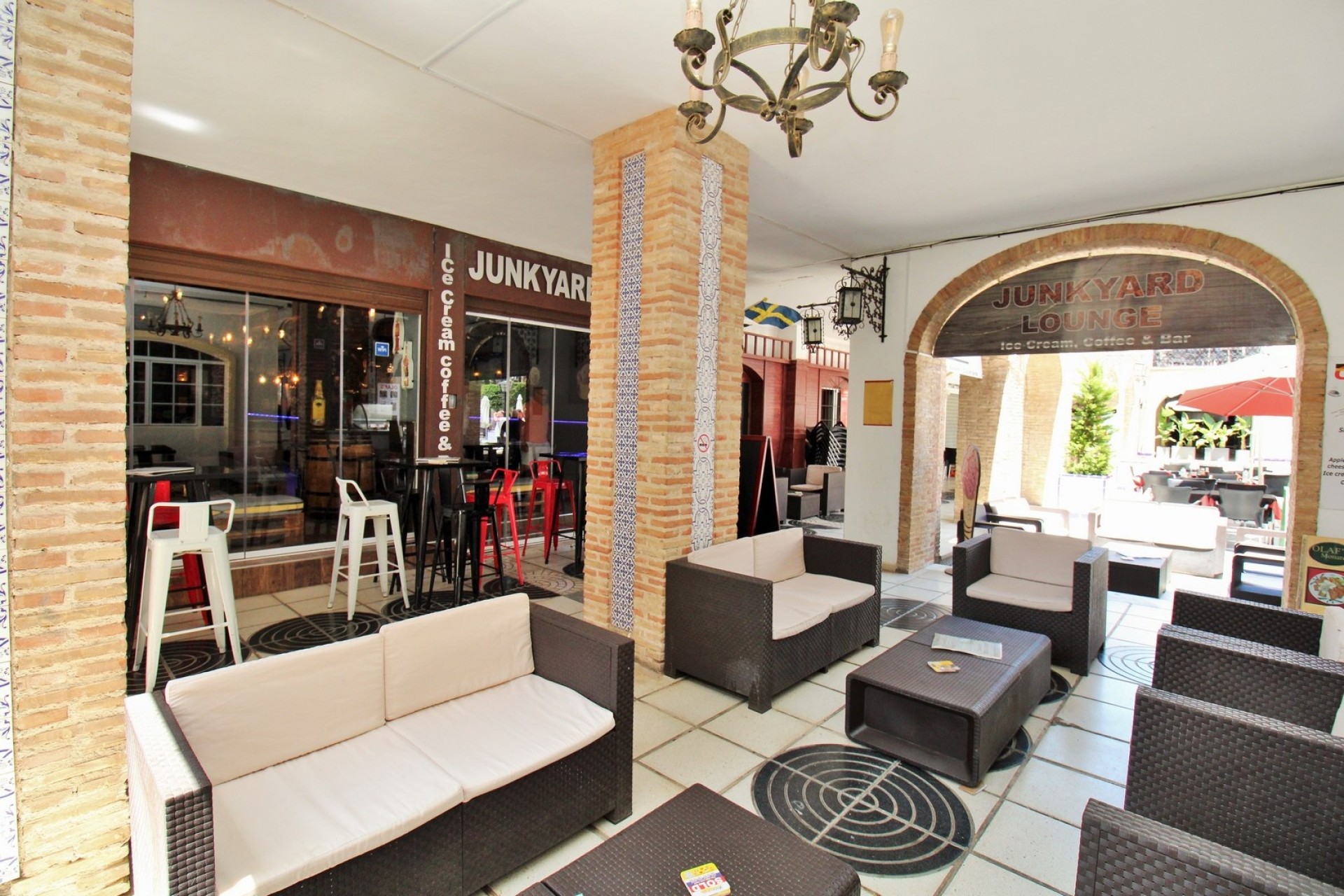 Herverkoop - Commercieel -
Villamartín