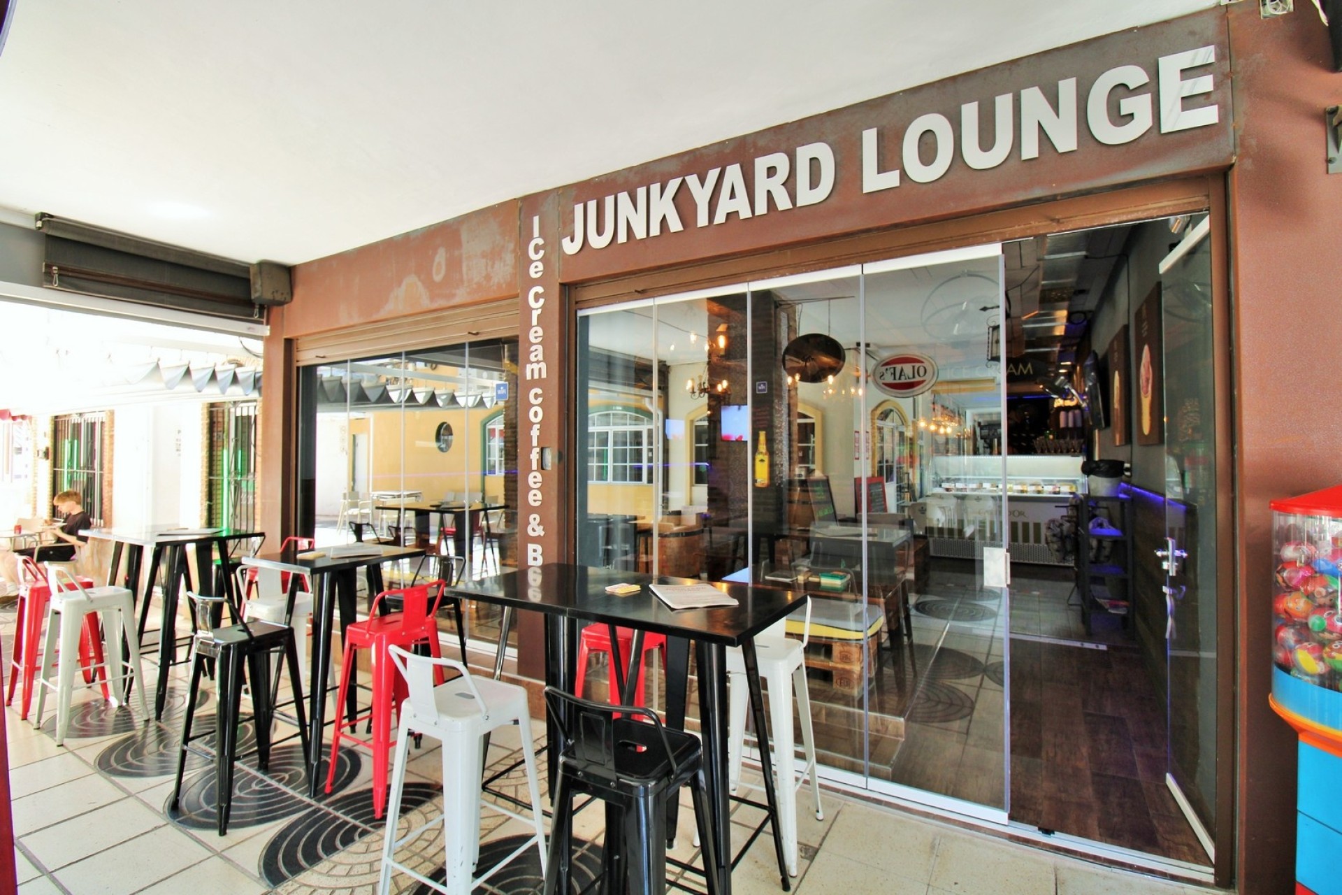 Herverkoop - Commercieel -
Villamartín