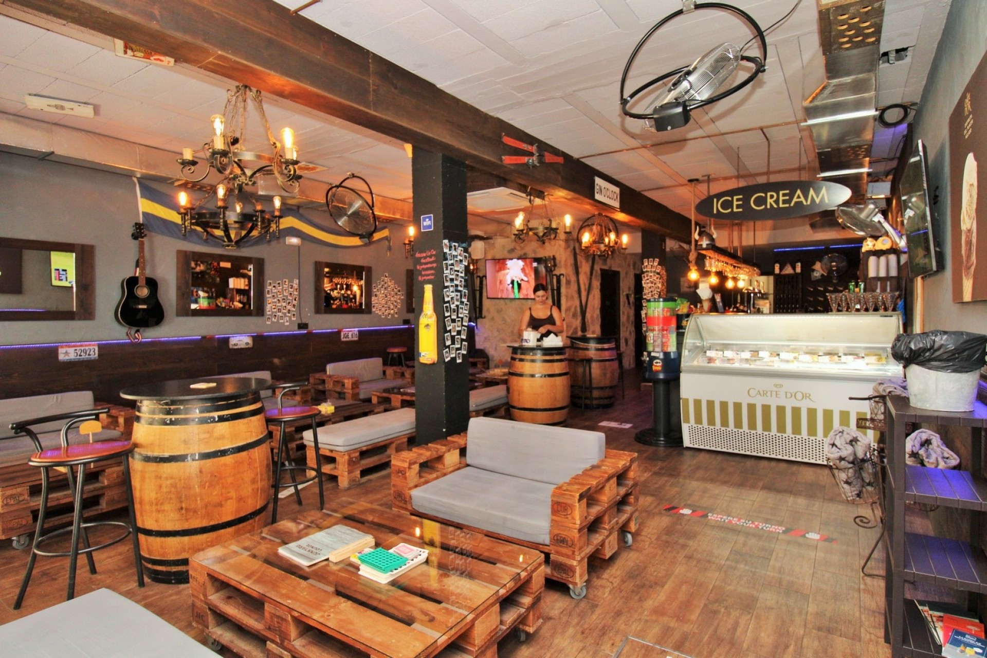 Herverkoop - Commercieel -
Villamartín