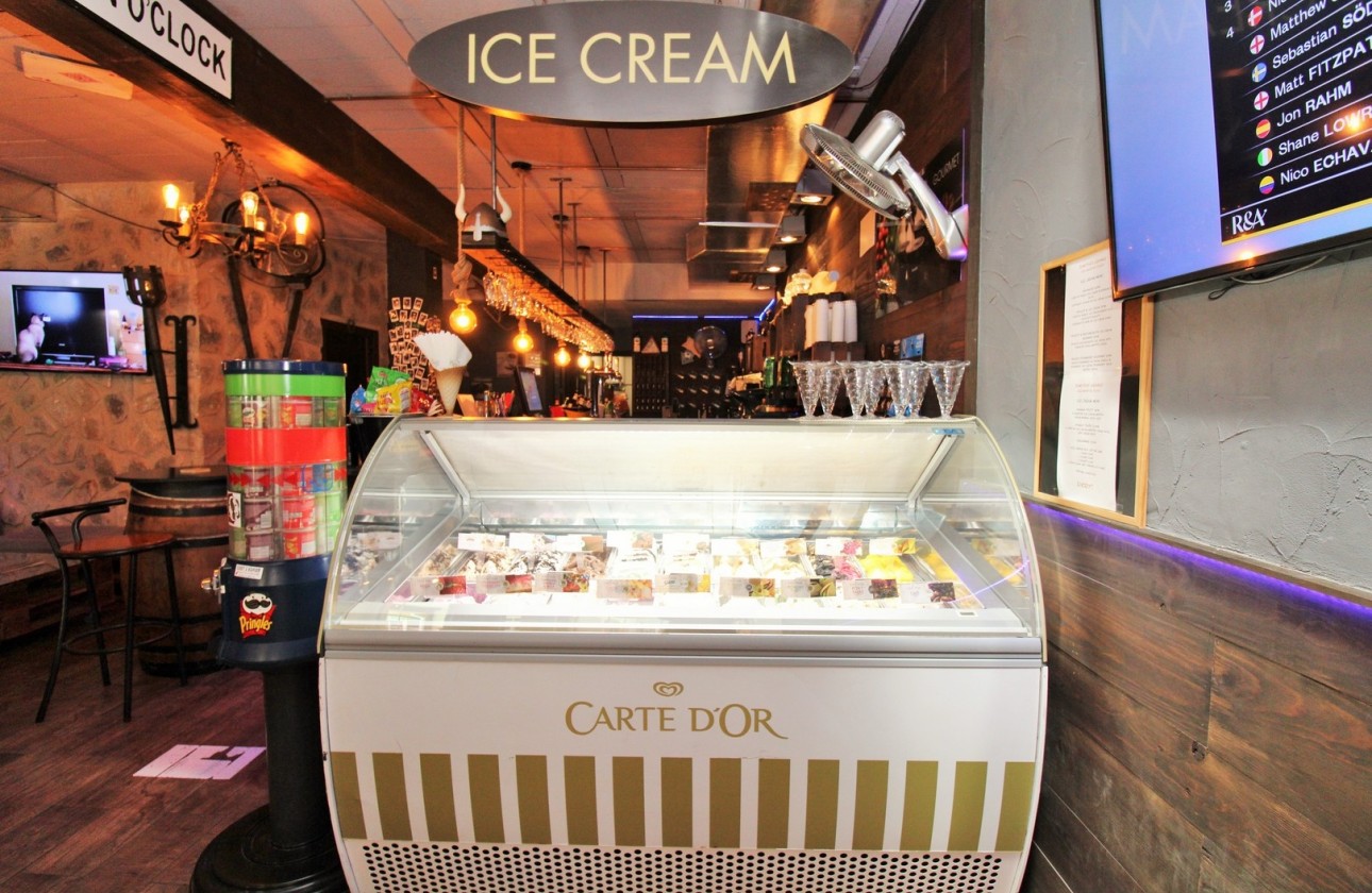 Herverkoop - Commercieel -
Villamartín