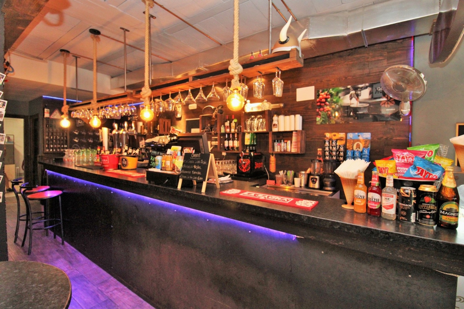 Herverkoop - Commercieel -
Villamartín