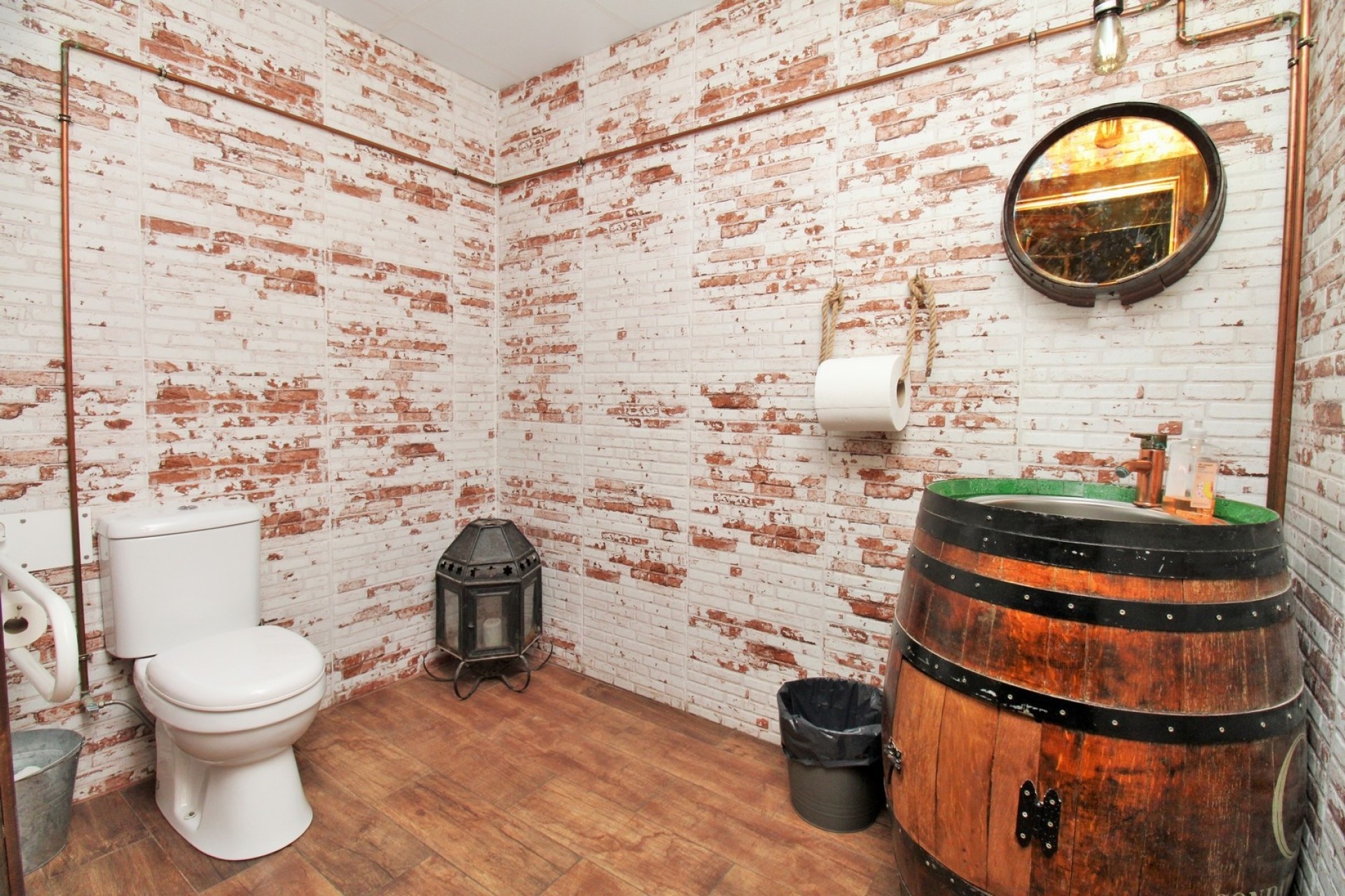 Herverkoop - Commercieel -
Villamartín