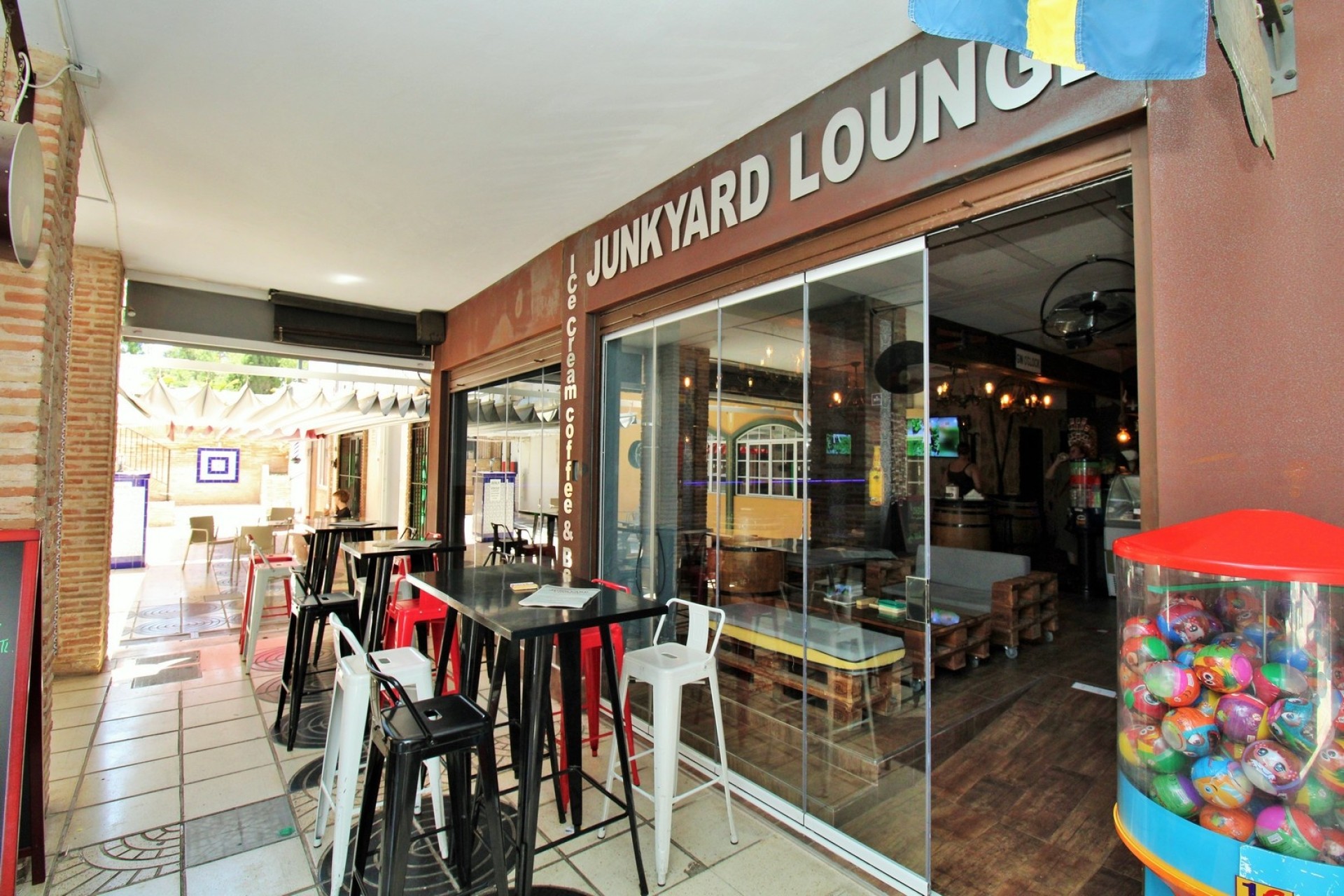 Herverkoop - Commercieel -
Villamartín