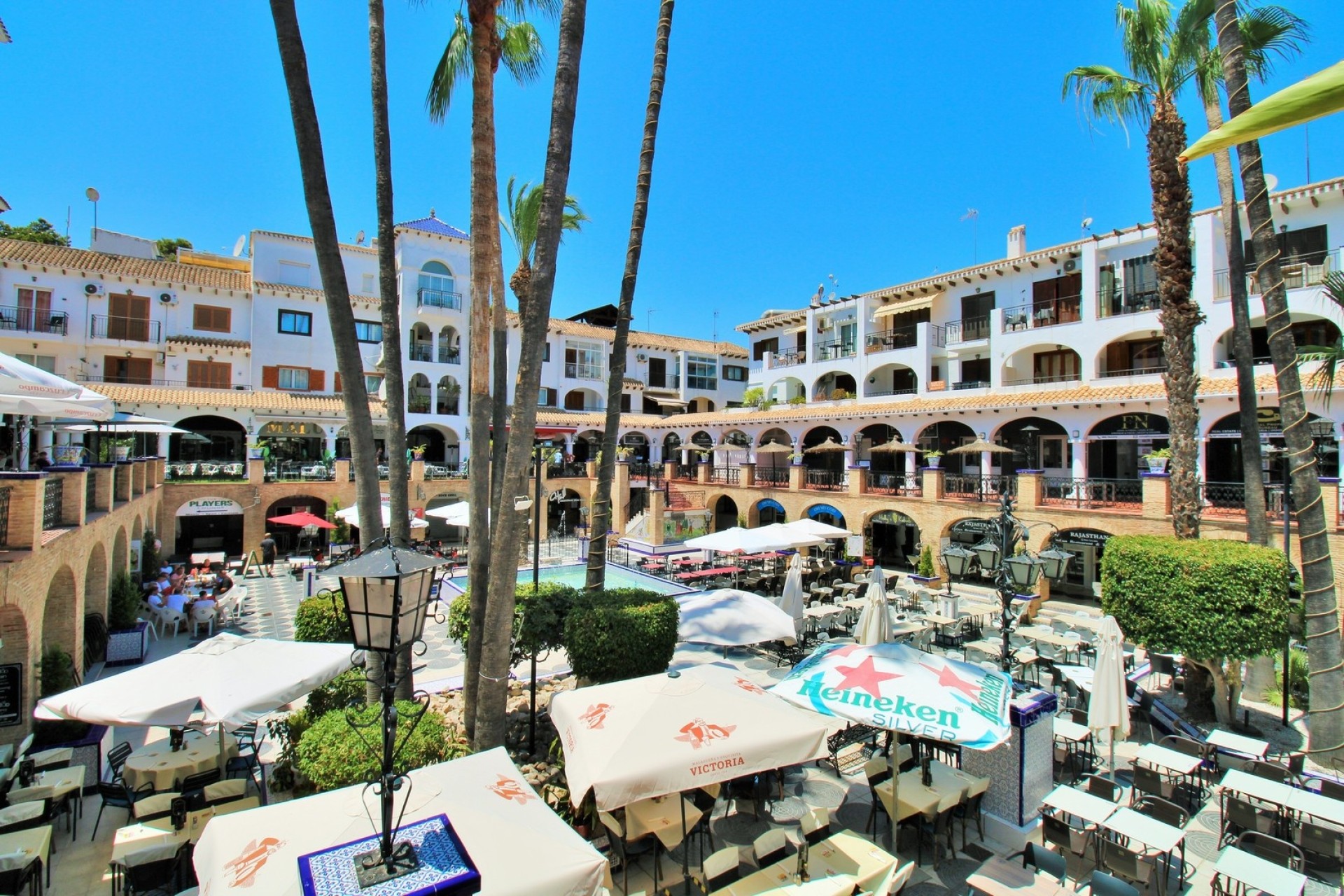 Herverkoop - Commercieel -
Villamartín