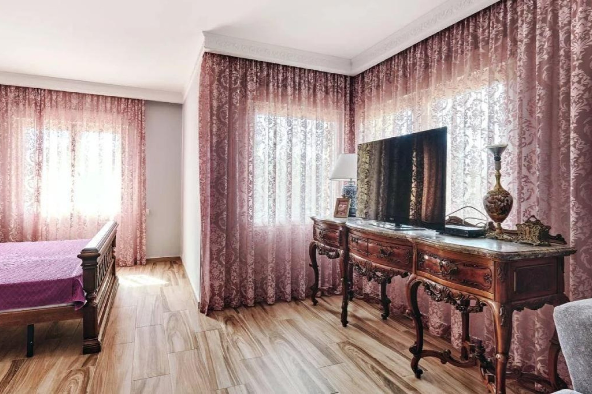 Herverkoop - Detached Villa -
Campoamor