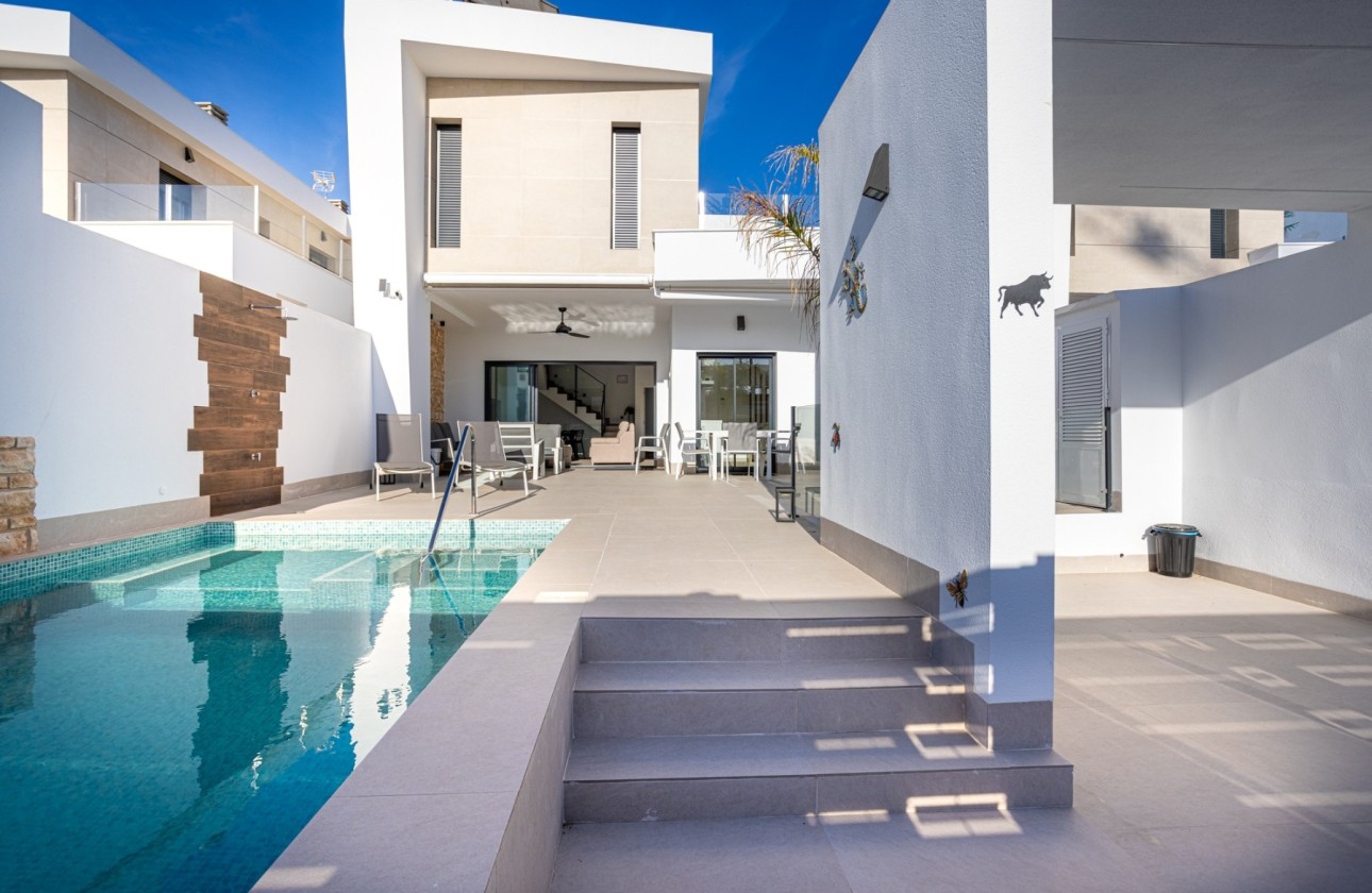 Herverkoop - Detached Villa -
Dolores