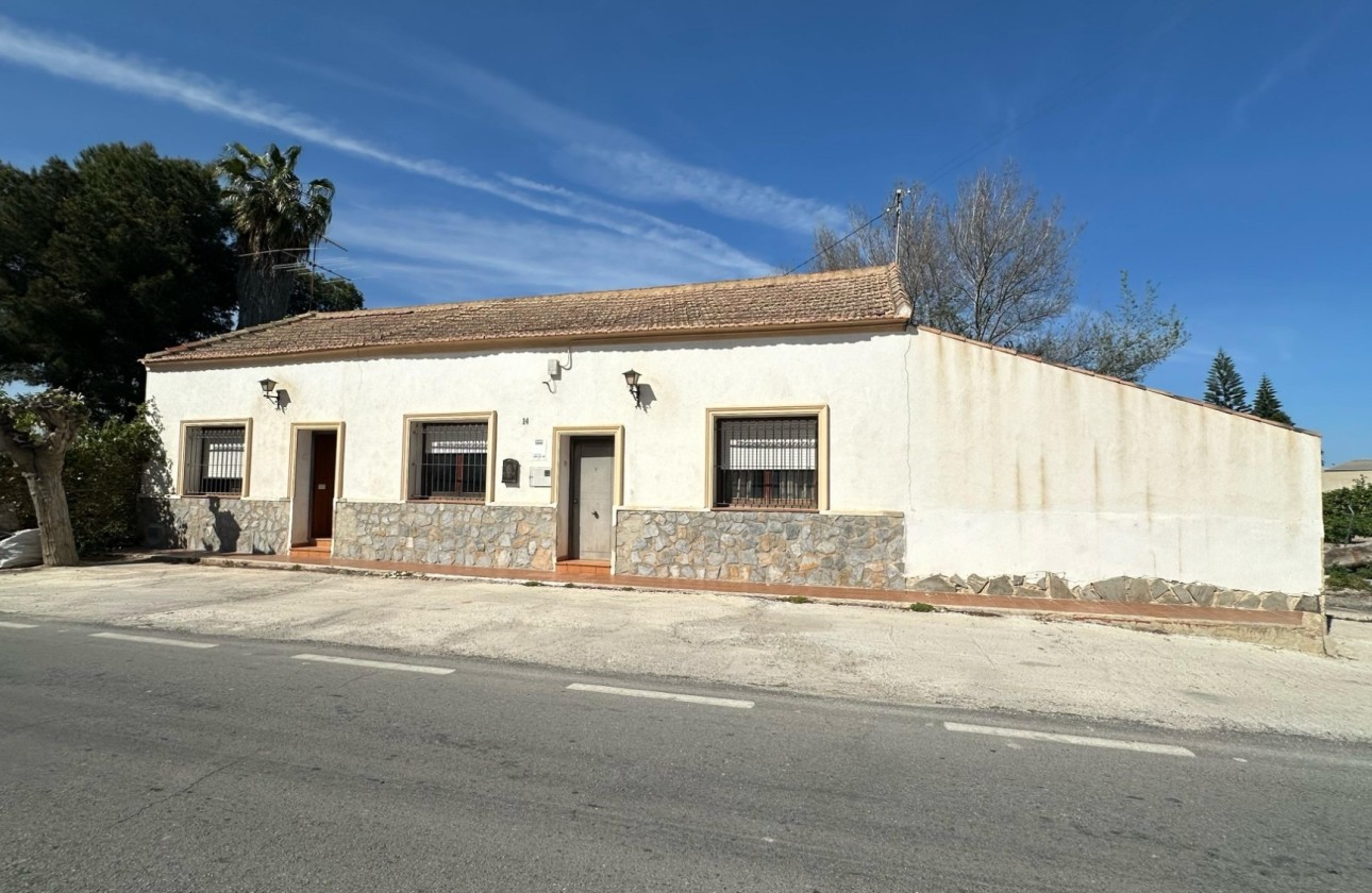 Herverkoop - Detached Villa -
Heredades - Heredades - Village