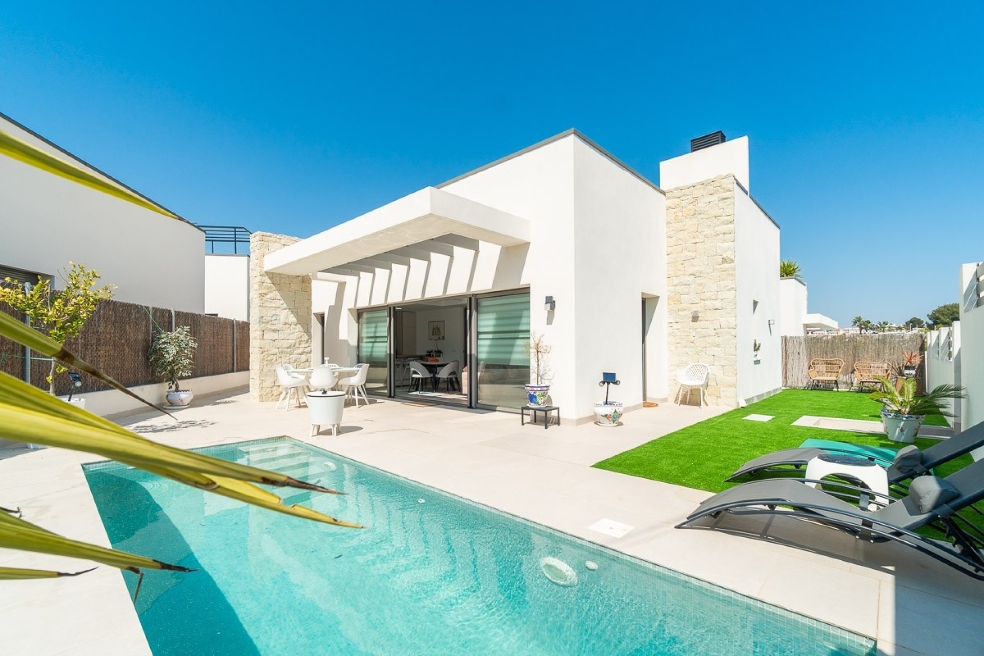 Herverkoop - Detached Villa -
Orihuela Costa - Villamartin Golf