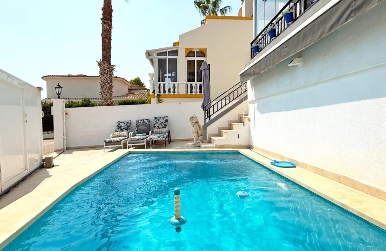 Herverkoop - Detached Villa -
Orihuela Costa - Villamartín