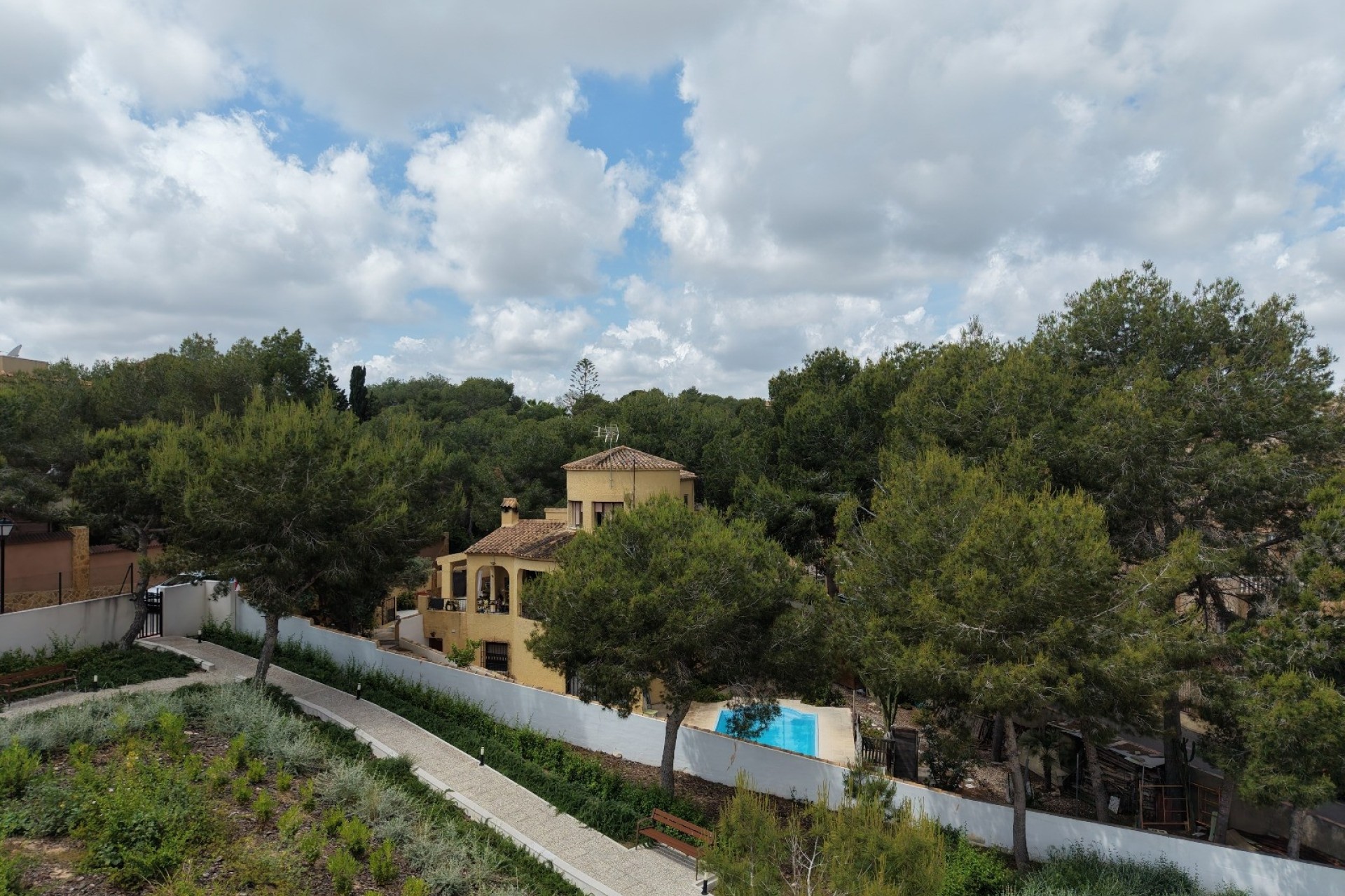 Herverkoop - Detached Villa -
Orihuela Costa - Villamartin
