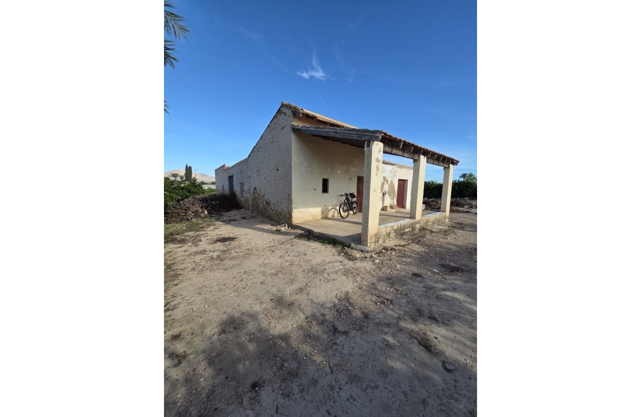 Herverkoop - Finca Landelijk pand -
Albatera