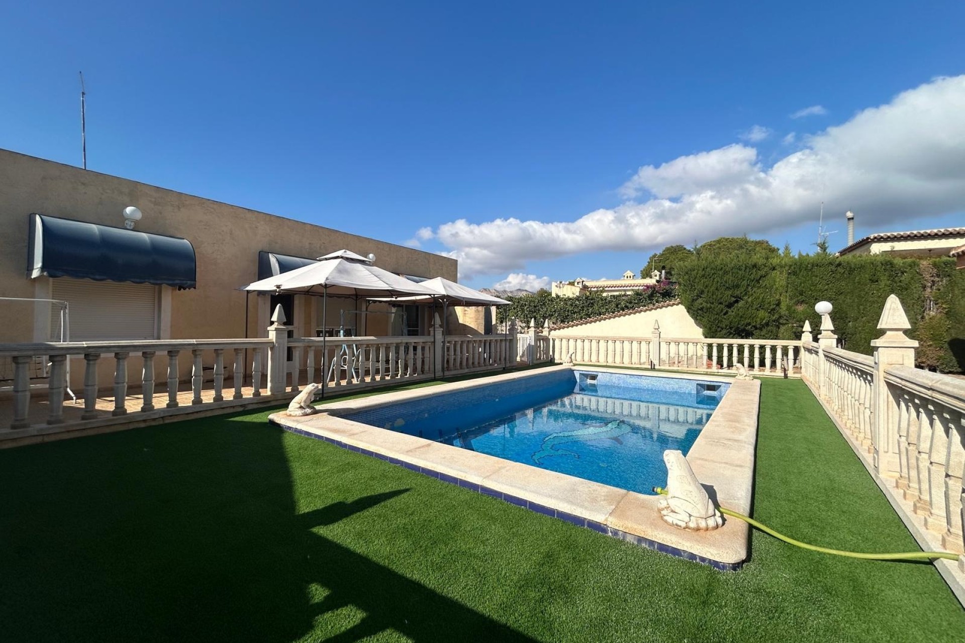 Herverkoop - Finca Landelijk pand -
Albatera