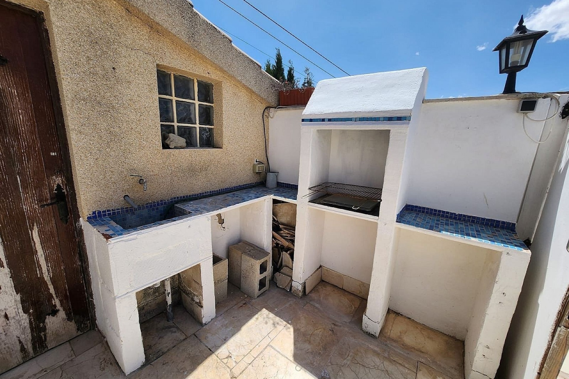 Herverkoop - Finca Landelijk pand -
Algueña