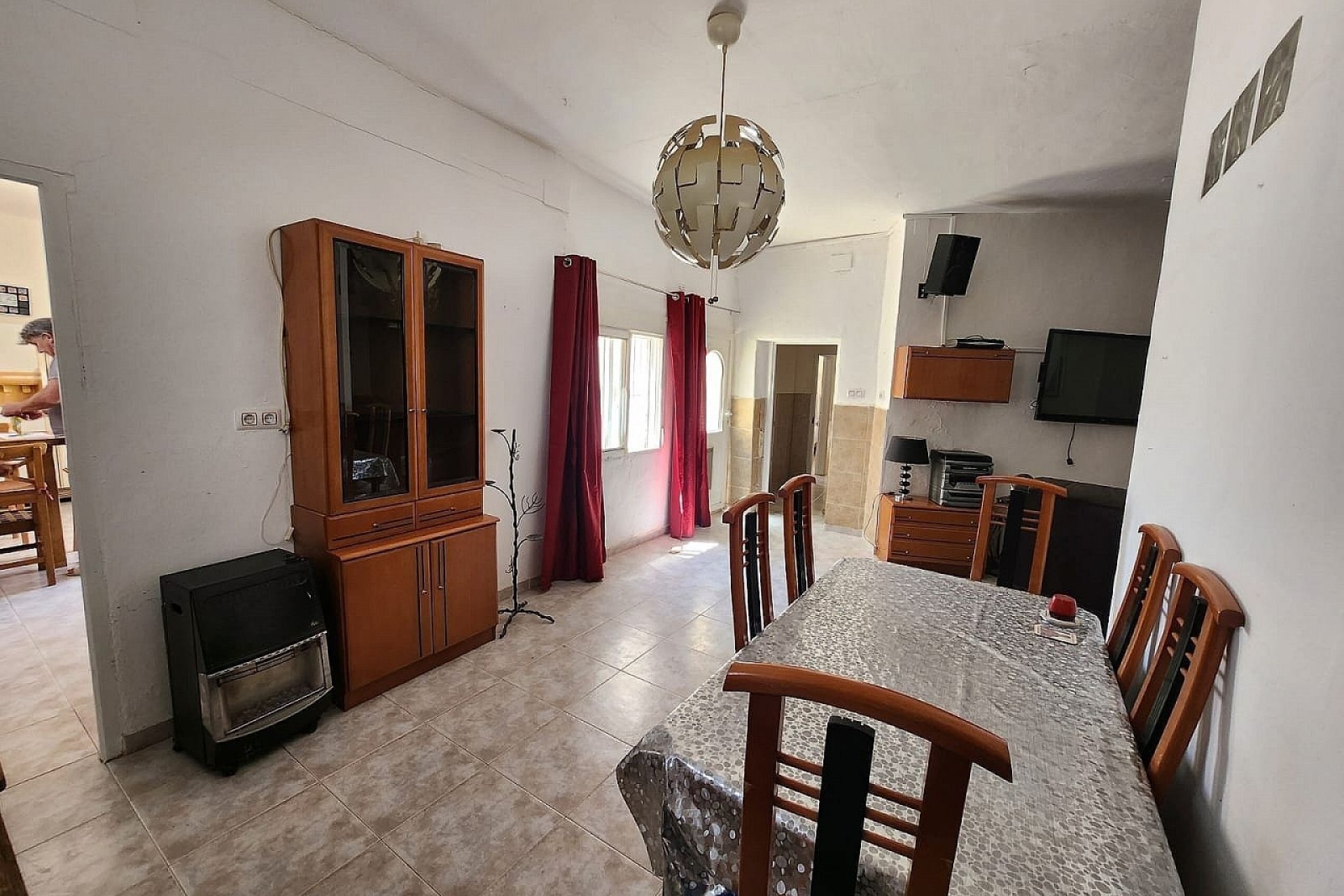 Herverkoop - Finca Landelijk pand -
Algueña