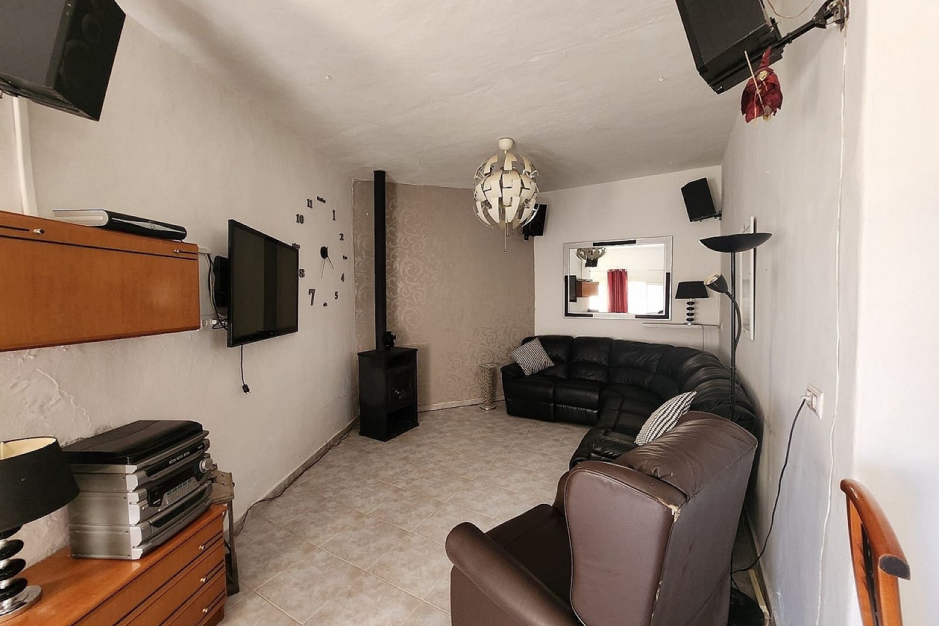 Herverkoop - Finca Landelijk pand -
Algueña