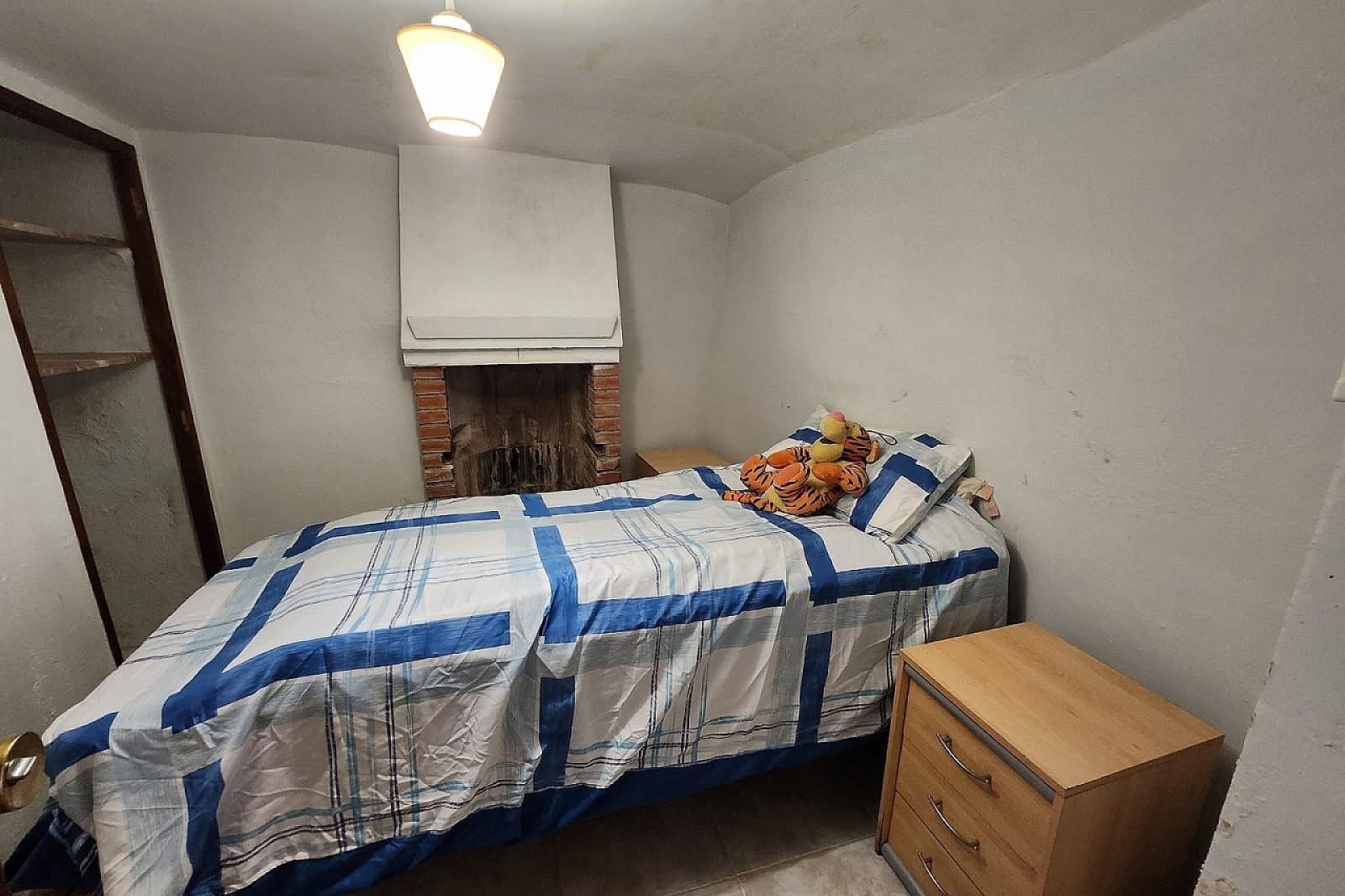 Herverkoop - Finca Landelijk pand -
Algueña