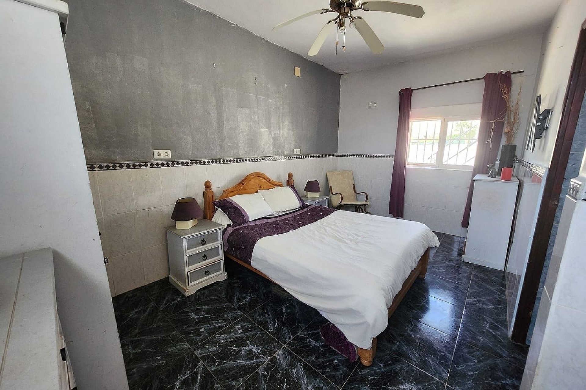 Herverkoop - Finca Landelijk pand -
Algueña