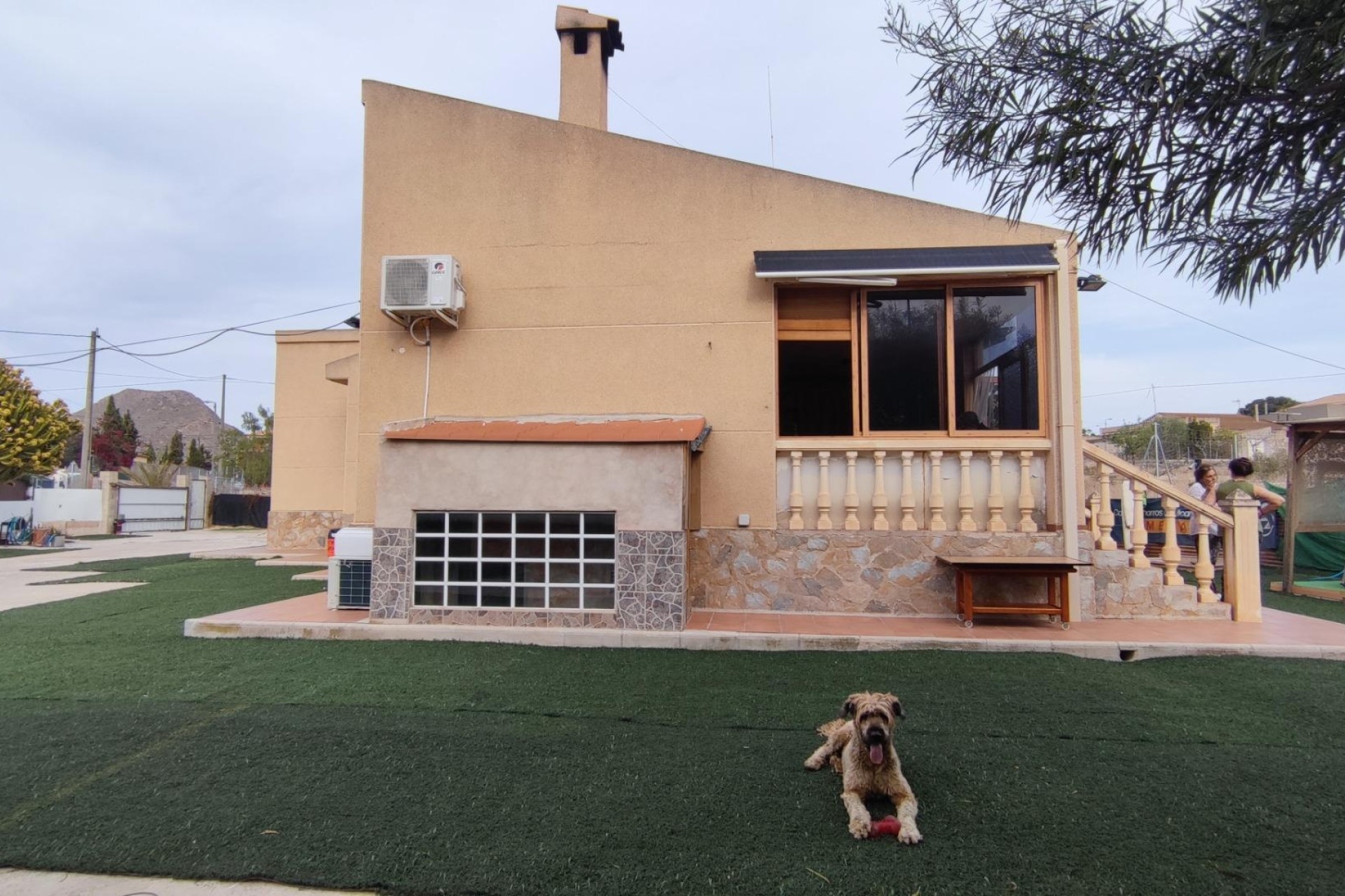 Herverkoop - Finca Landelijk pand -
Alicante