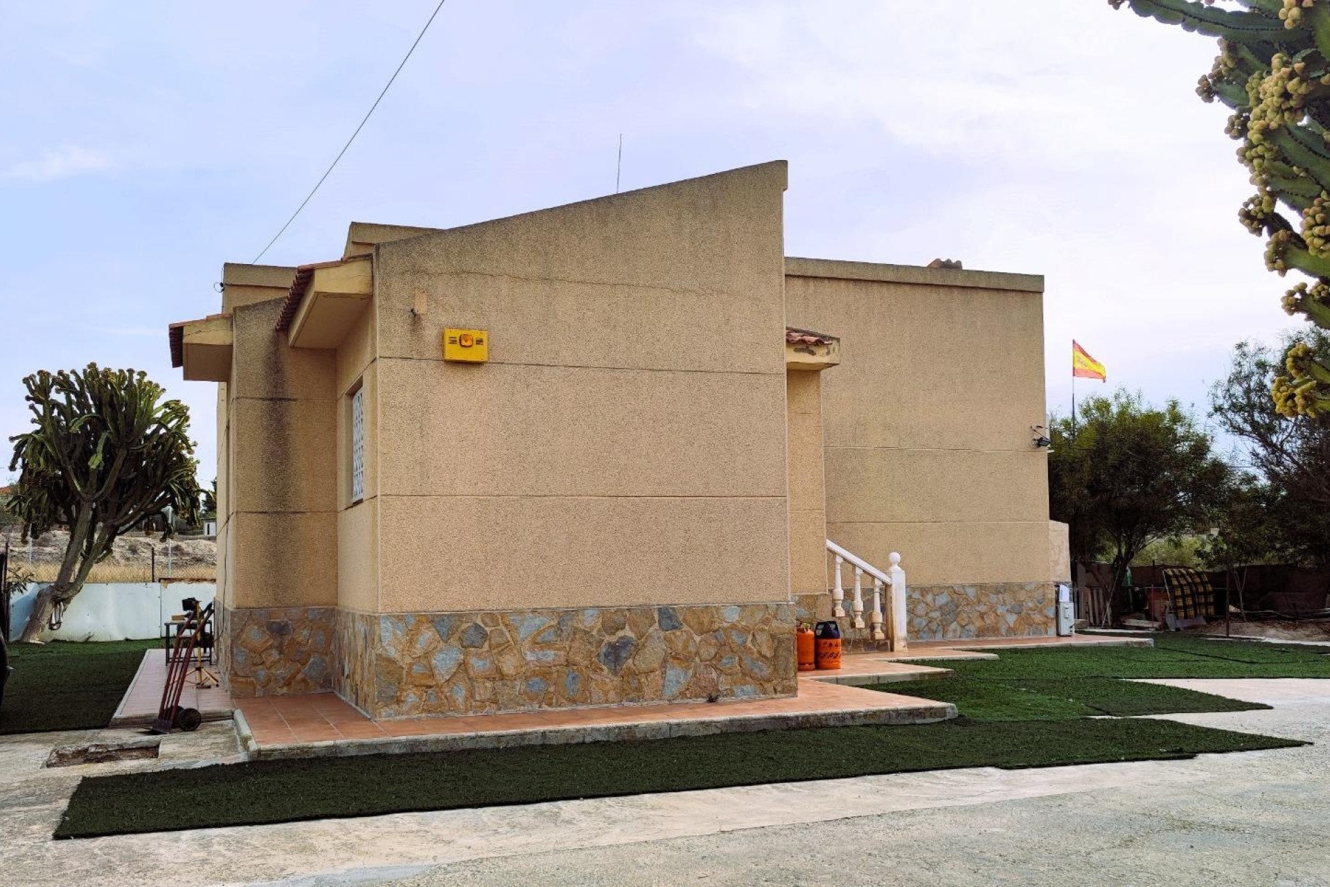 Herverkoop - Finca Landelijk pand -
Alicante